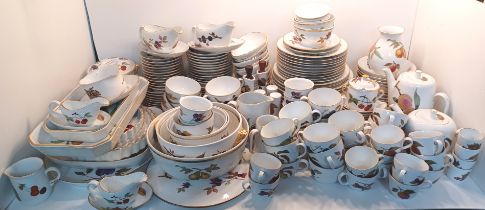 ROYAL WORCESTER "EVESHAM" EXTENSIVE DINNER, TEA, COFFEE SERVICE APPROX 200 PLUS. 