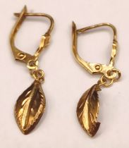 9CT GOLD LEAF DROP PAIR EARRINGS 1.1g