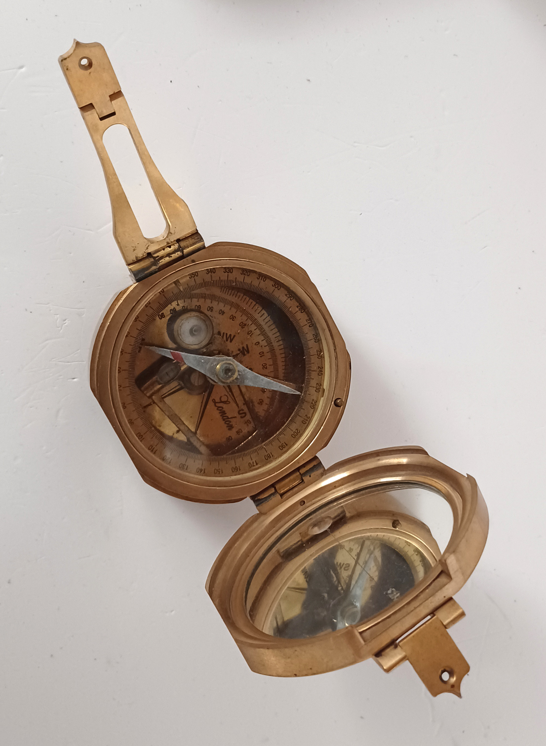 STANLEY LONDON NAUTICAL COMPASS, LEVELS STILL HAVE BUBBLES, WITH A WOODEN CASE