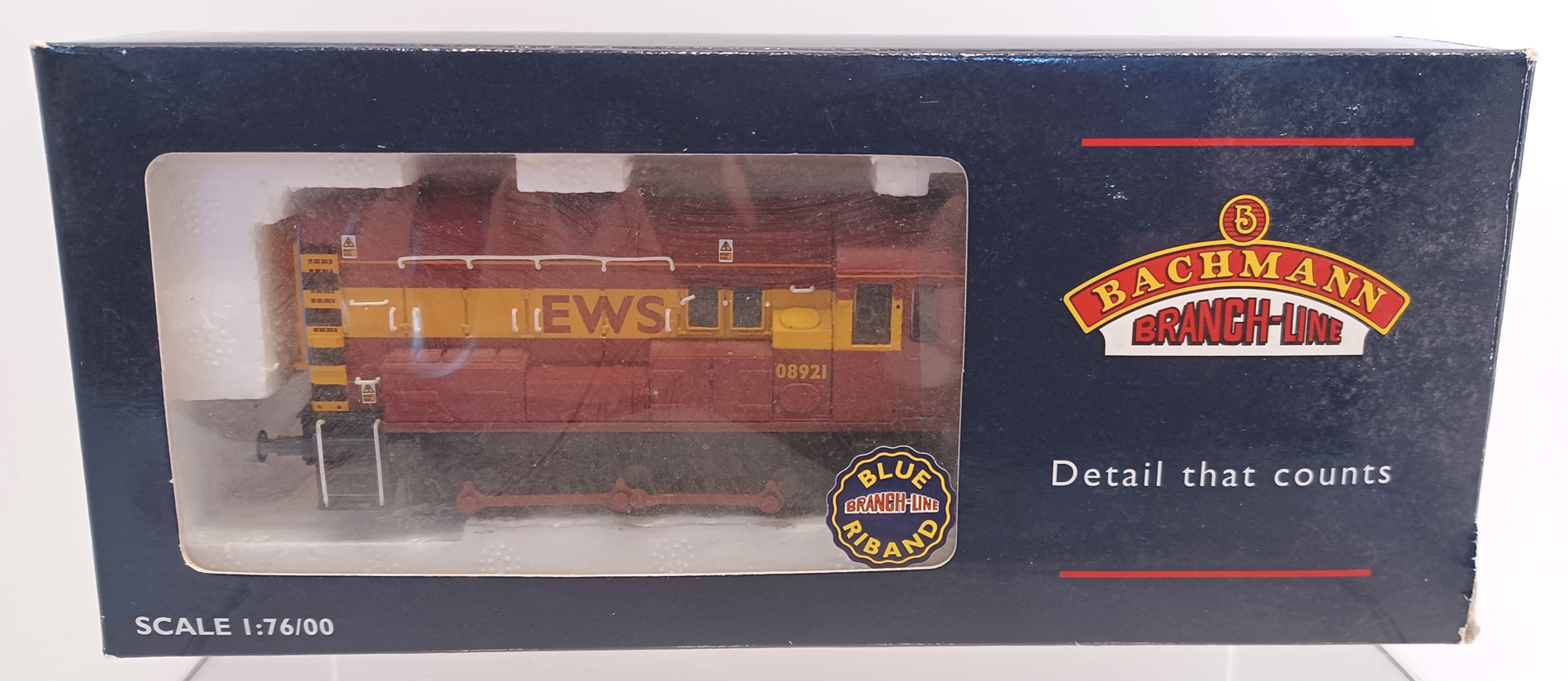 MODEL RAILWAY BACHMANN 32-103 08 DIESEL SHUNTER 08921 EWS BOXED OO GAUGE