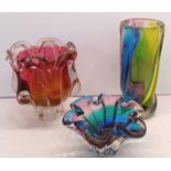 3 ART GLASS VASES TALLEST 23CM INC. RAINBOW AND CRANBERRY PATTERNS