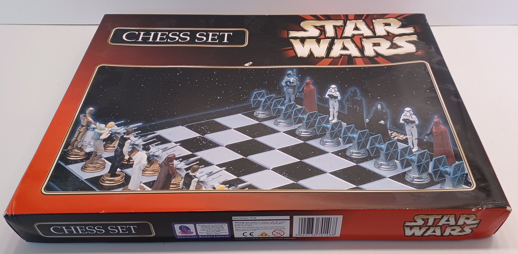 VINTAGE STAR WARS ORIGINAL TRILOGY CHESS SET 1999