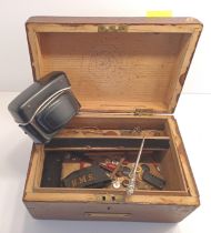 NAVY INTEREST - A LOCKABLE WOODEN BOX, SILVER HANDLED BUTTON HOOK, CAMERA, BADGES & BUTTONS ETC