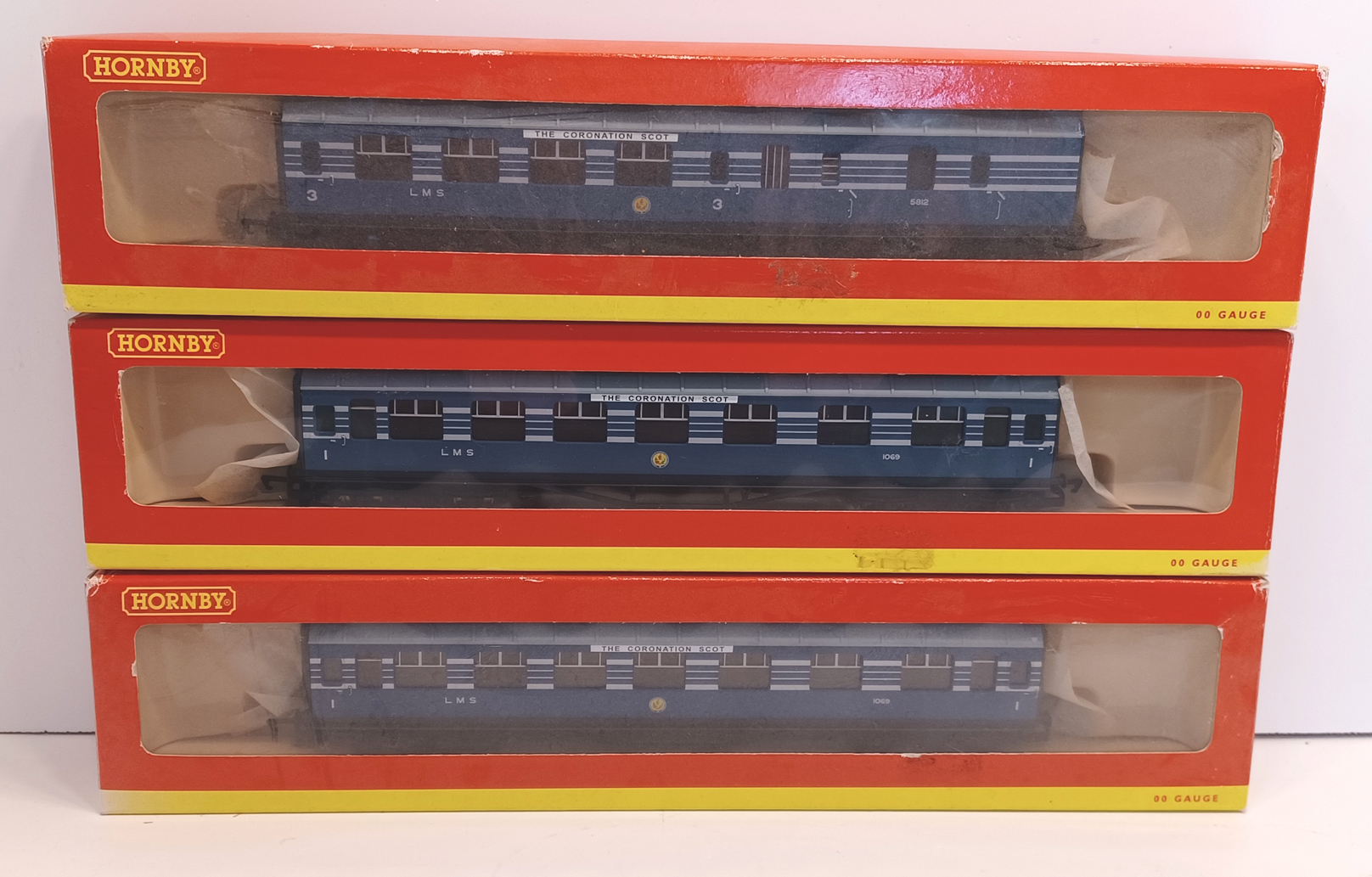 OO GAUGE HORNBY LMS CORONATION COACHES R4128A 1st (2) & R4127A BRAKE (3 IN TOTAL) ALL BOXED