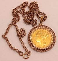 1875 GOLD FULL SOVEREIGN IN A 9CT GOLD NECKLACE 16" CHAIN TOTAL WEIGHT 15.1g