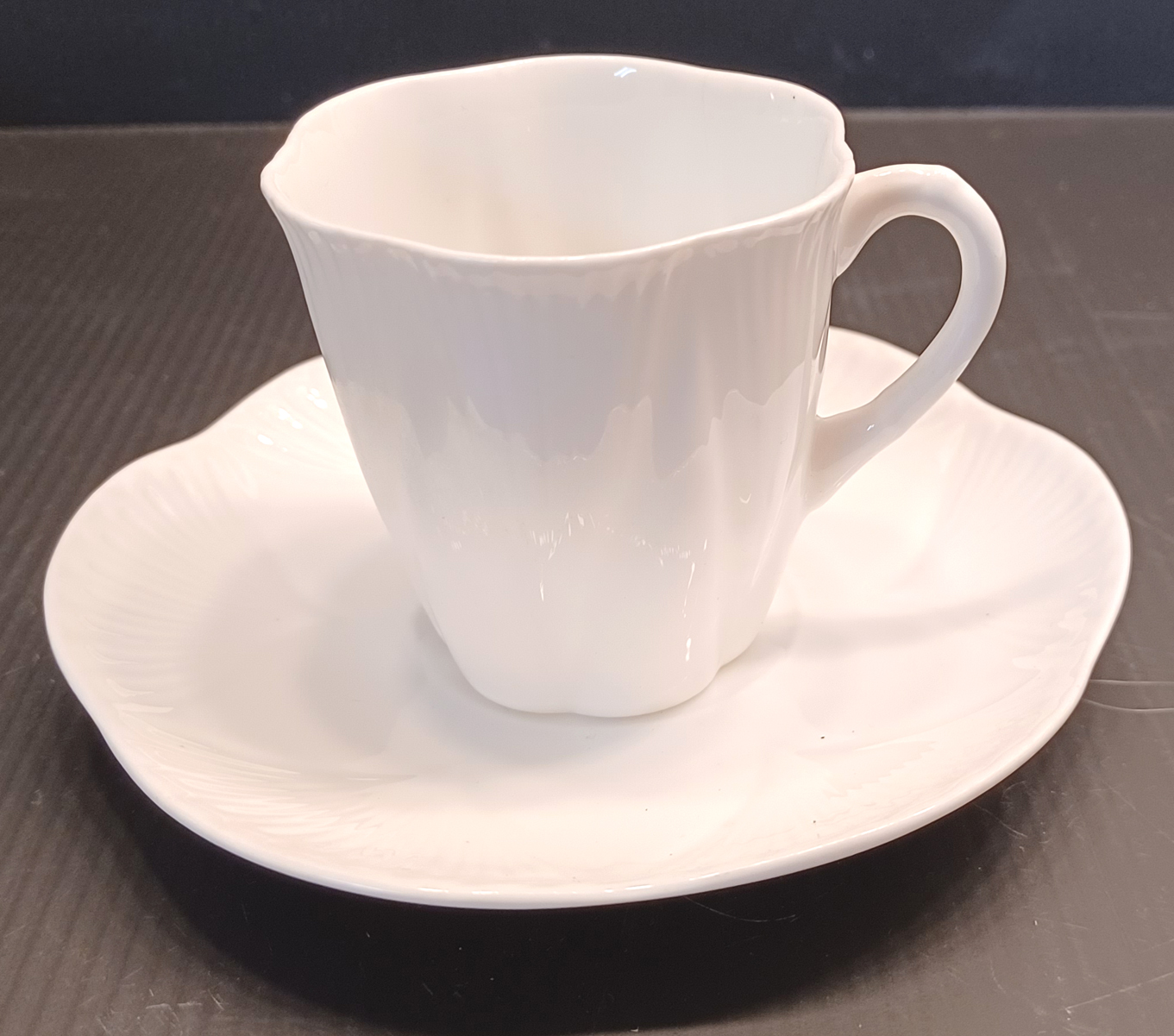 SHELLEY - DAINTY WHITE 15 PIECE COFFEE SET - Image 3 of 4