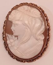 9CT GOLD CAMEO BROOCH 15.6g 50MM X 40MM
