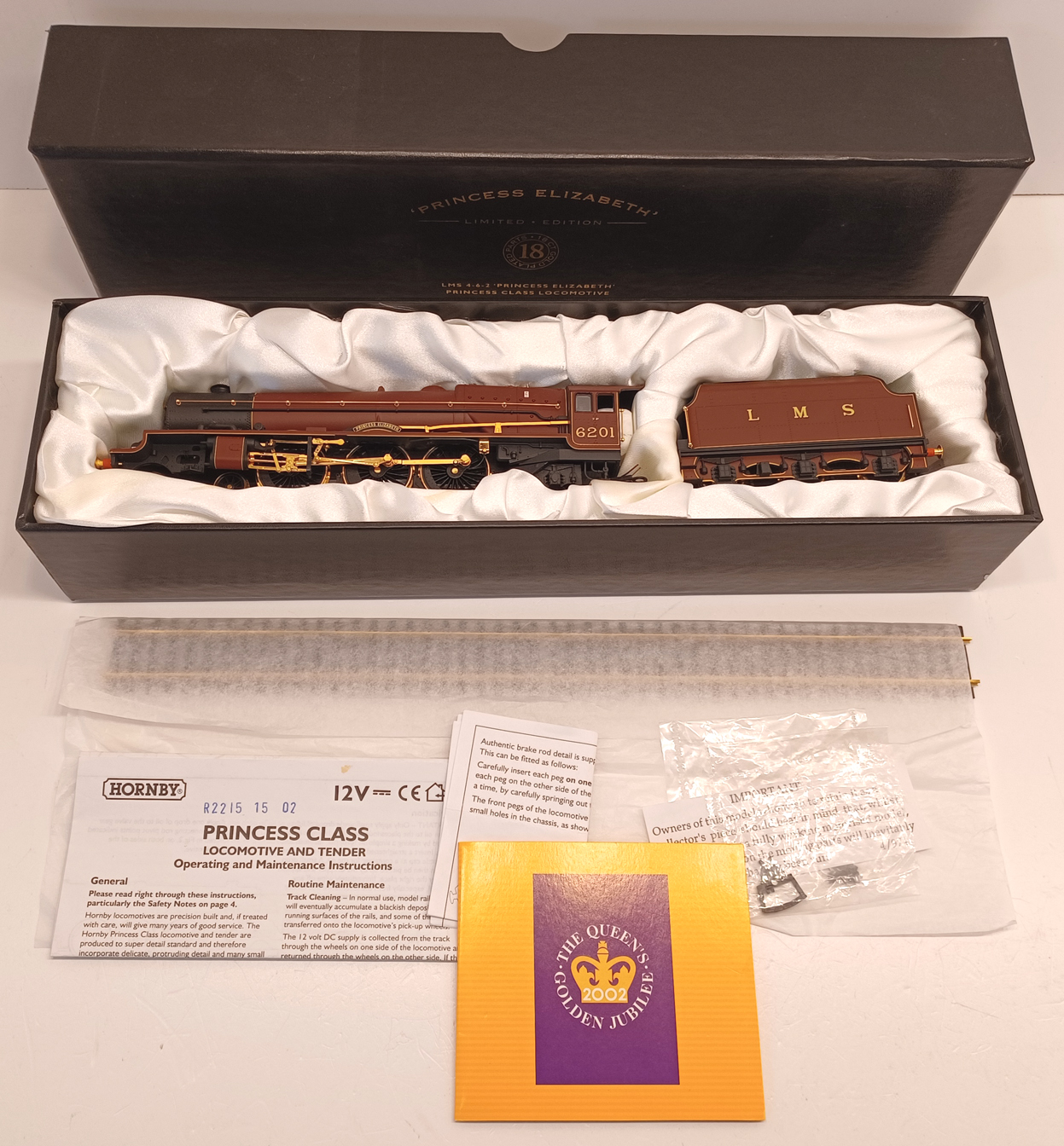 MODEL RAILWAY HORNBY R2215 LMS PRINCESS ELIZABETH GOLDEN JUBILEE 2002 LTD EDITION BOXED OO GAUGE - Image 2 of 2