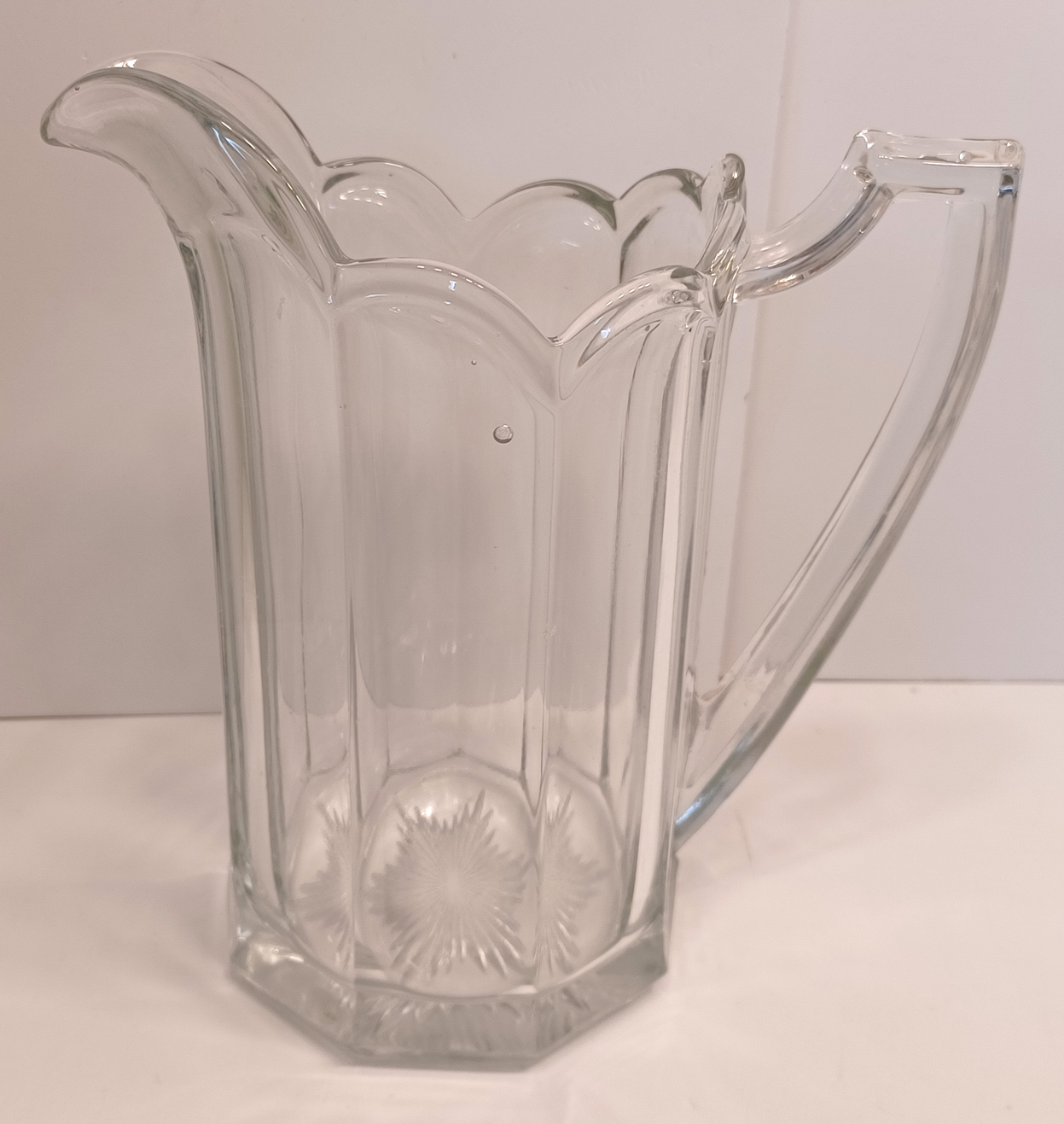 URANIUM ART DECO FLOWER VASE, KLEEN KITCHEN MILK JUG & SUGAR POT, & A STYLISH GLASS JUG - Image 3 of 3