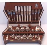 LEWIS ROSE & CO 26 PIECE CUTLERY SET CASED