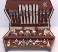 LEWIS ROSE & CO 26 PIECE CUTLERY SET CASED
