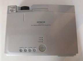 HITACHI CP-S225 MULTIMEDIA LCD PROJECTOR