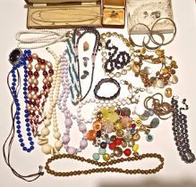 BAG OF BEADED COSTUME NECKLACES INC. BOXED PEARL NECKLACES
