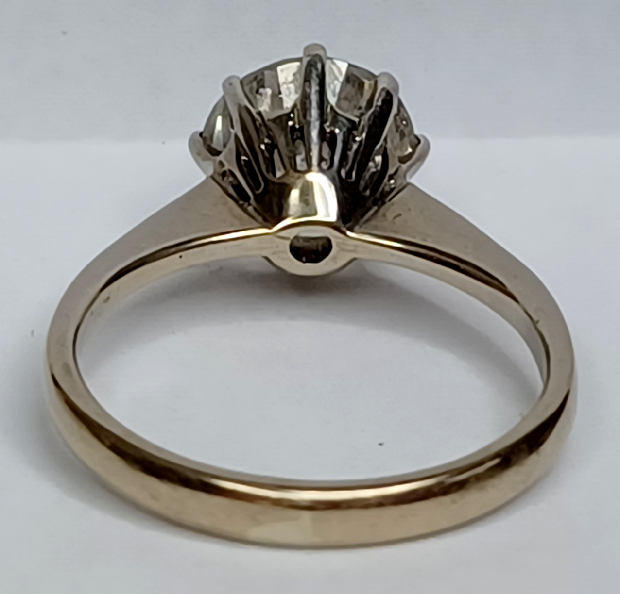 18CT GOLD DIAMOND SOLITAIRE RING SIZE H 2.7g APPROX 1.4 TO 1.5CT DIAMOND - Image 5 of 6