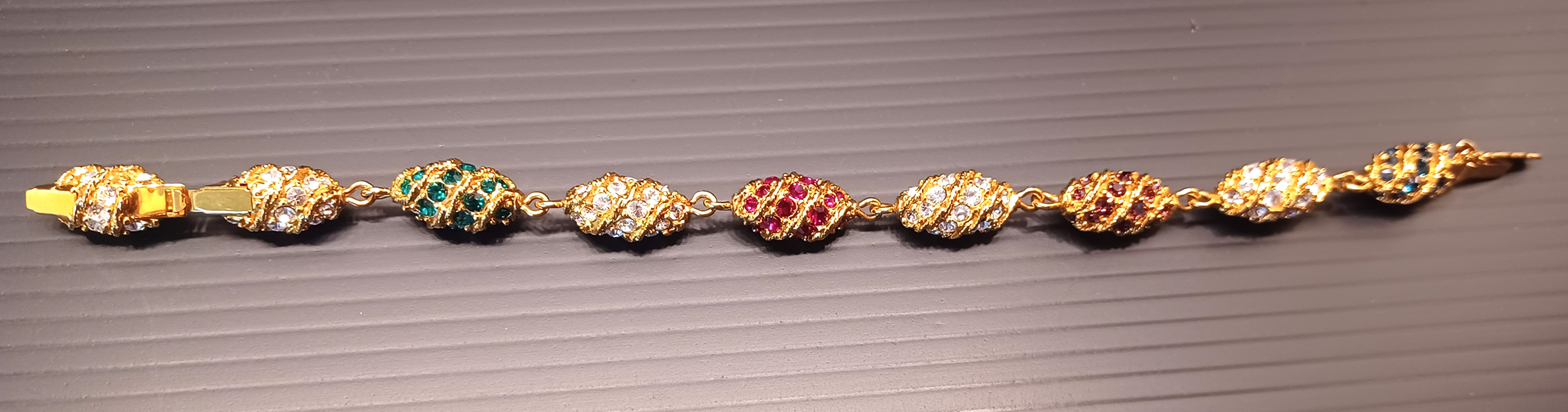 CAMROSE & KROSS BRACELET - JUST LIKE JACQUELINE KENNEDY JBK FABERGE STYLE EGG BRACELET  ORIGINAL.   - Image 2 of 3