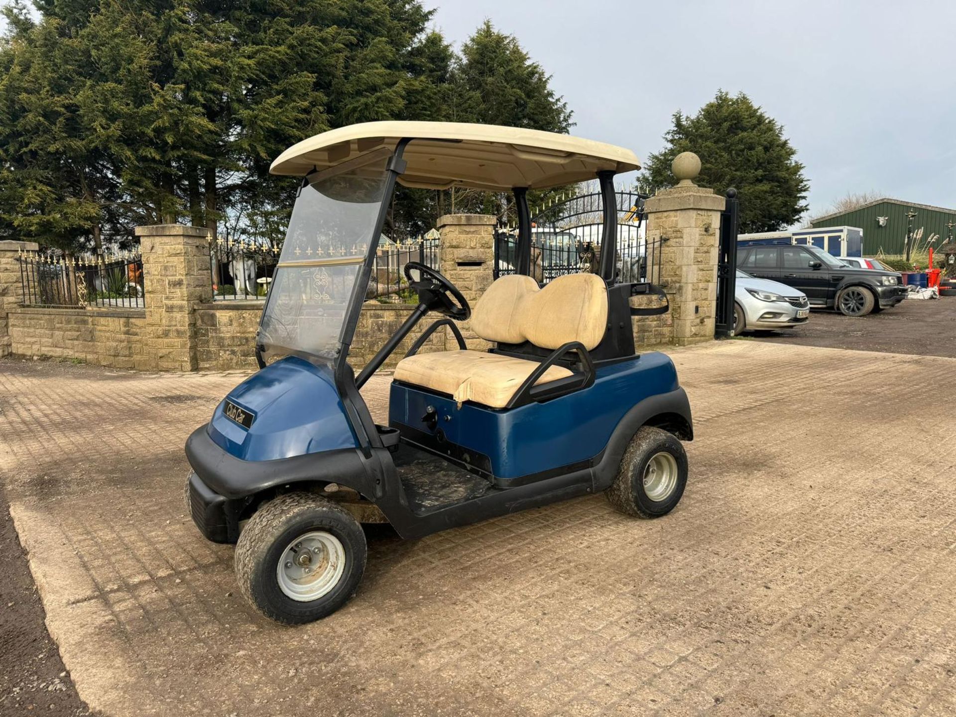 CLUBCAR PETROL GOLF CART BUGGY *PLUS VAT* - Image 3 of 16