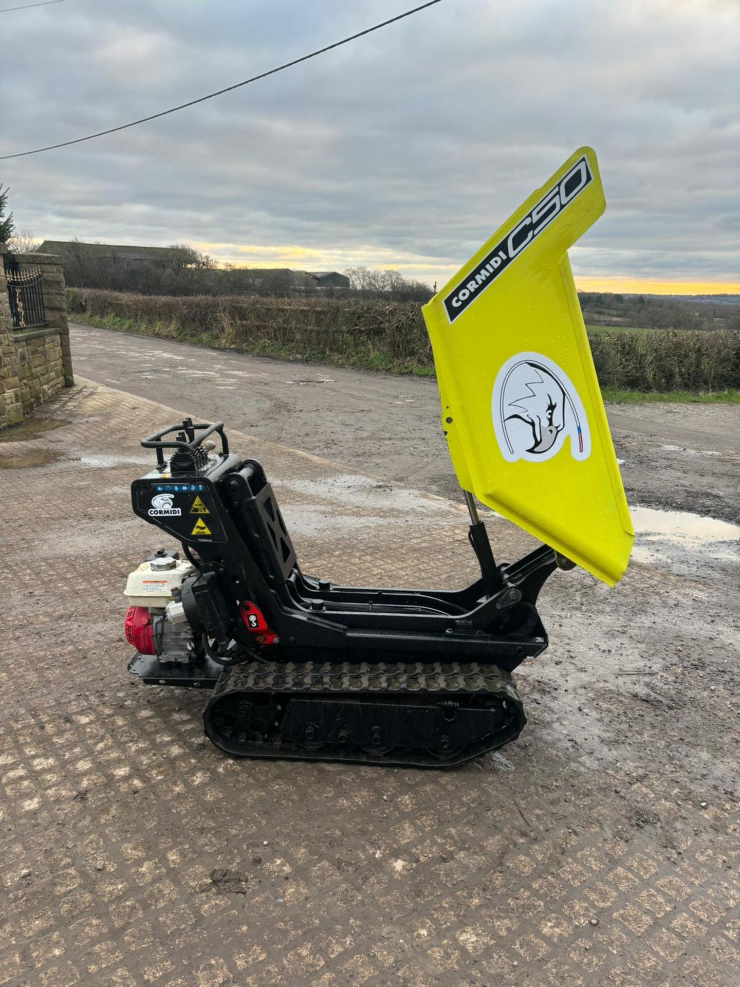 2016 Cormidi C6.50 Petrol Tracked Dumper *PLUS VAT* - Image 4 of 12