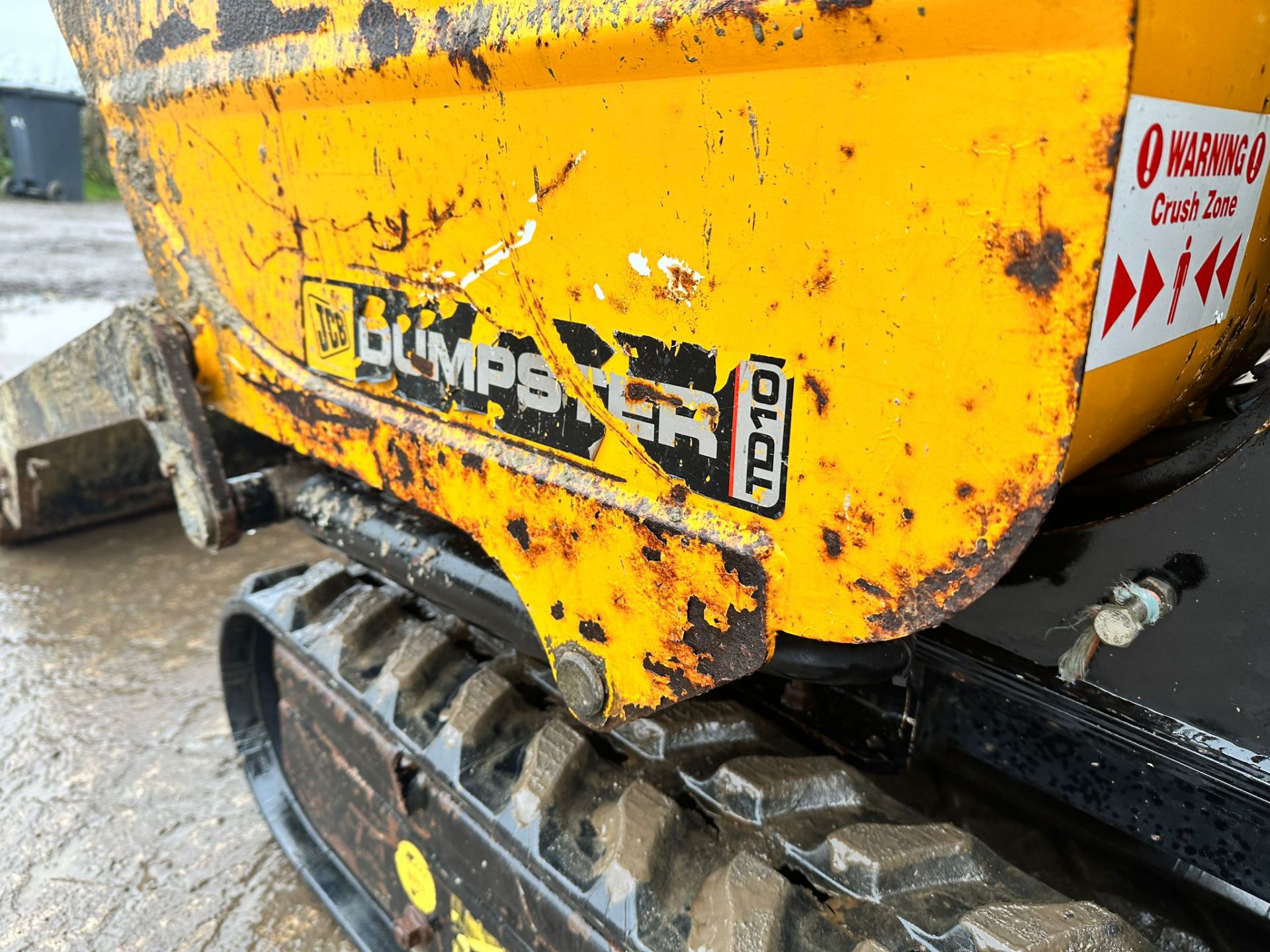 JCB TD10 HIGH TIP TRACKED DUMPER WITH SELF LOADING BUCKET *PLUS VAT* - Image 9 of 18