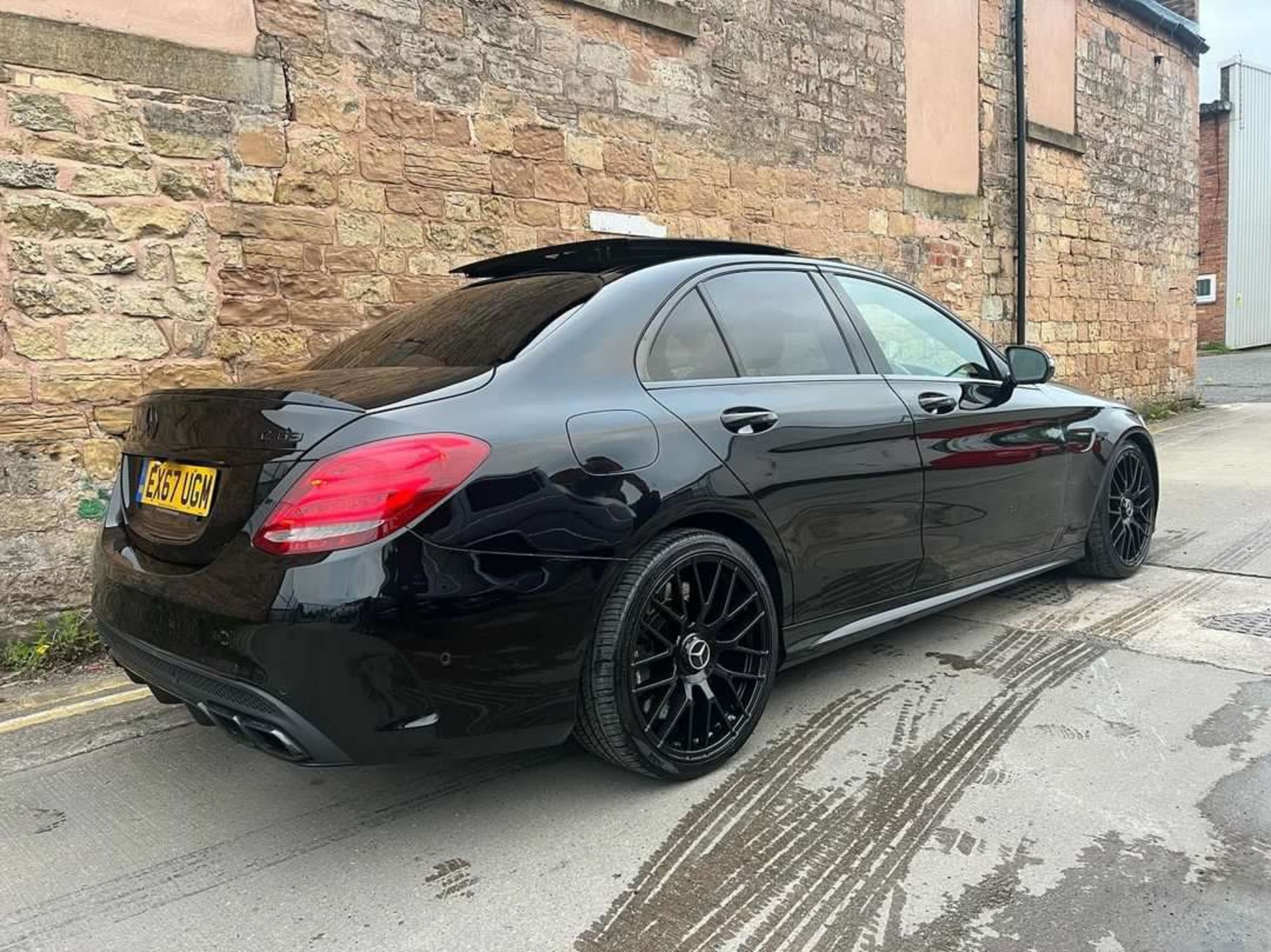 2017 MERCEDES-BENZ AMG C63 PREMIUM AUTO BLACK SALOON *NO VAT* - Image 6 of 11