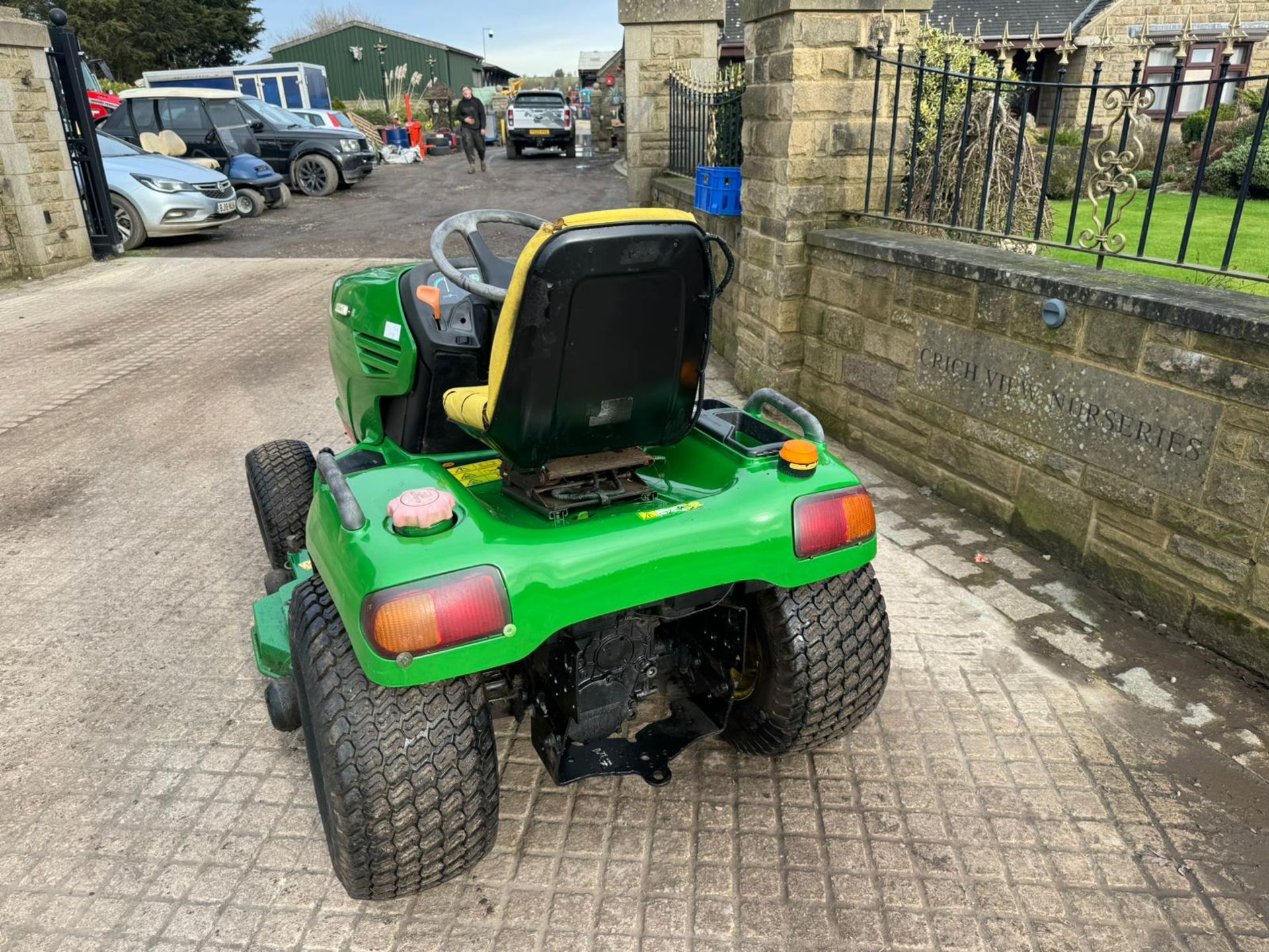 JOHN DEERE X740 RIDE ON LAWN MOWER *PLUS VAT* - Image 14 of 19