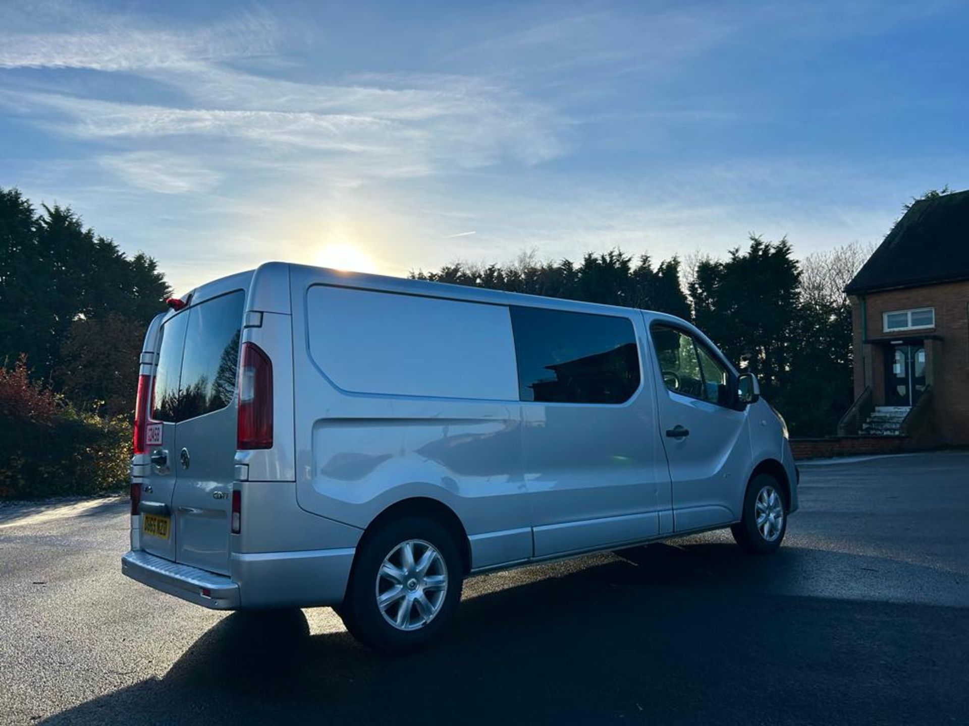 2015 VAUXHALL VIVARO 2900 SPORTIVE CDTI GREY PANEL VAN *NO VAT* - Image 7 of 20