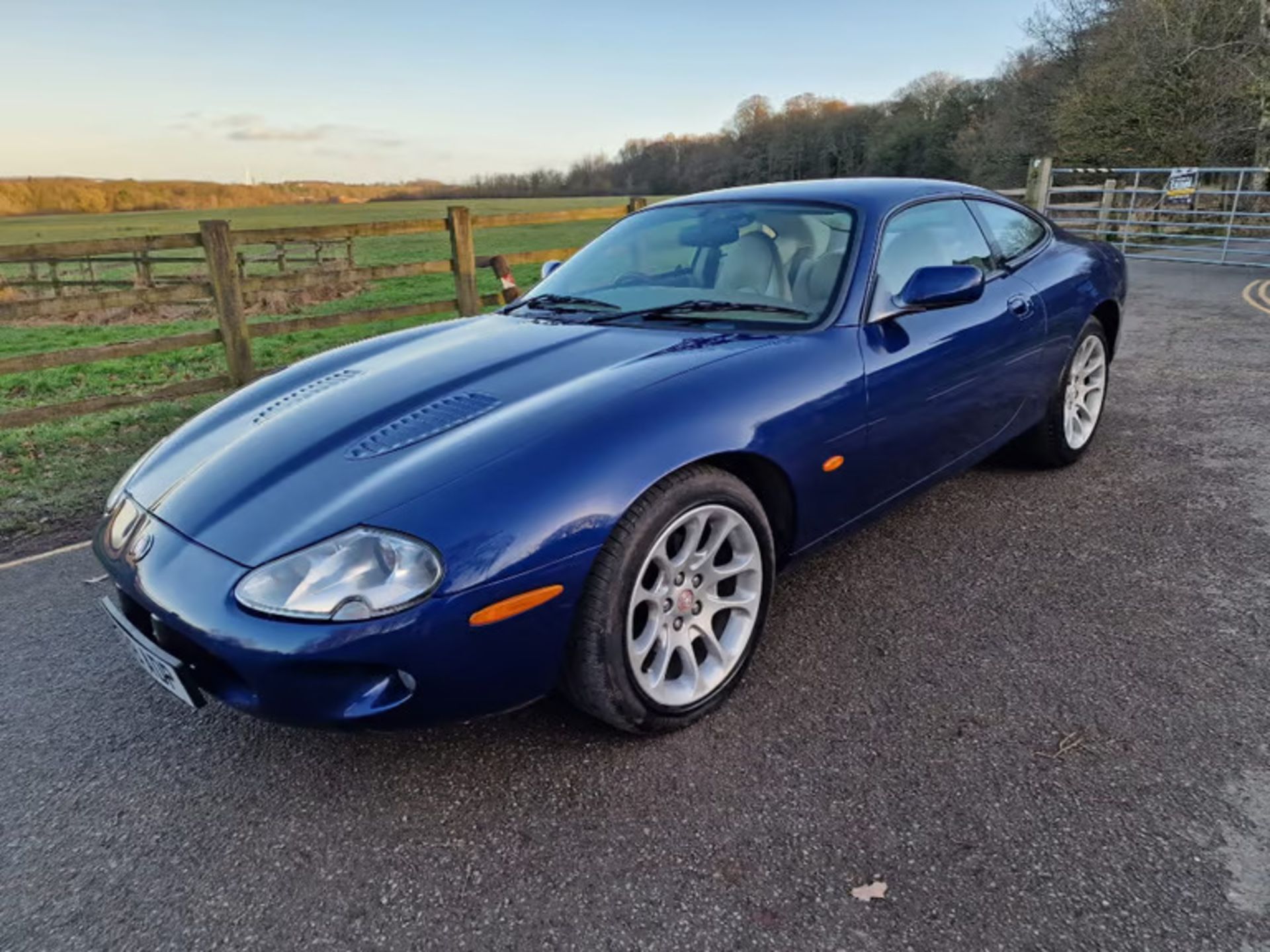 1998 JAGUAR XKR AUTO BLUE CAR *NO VAT* - Image 3 of 8