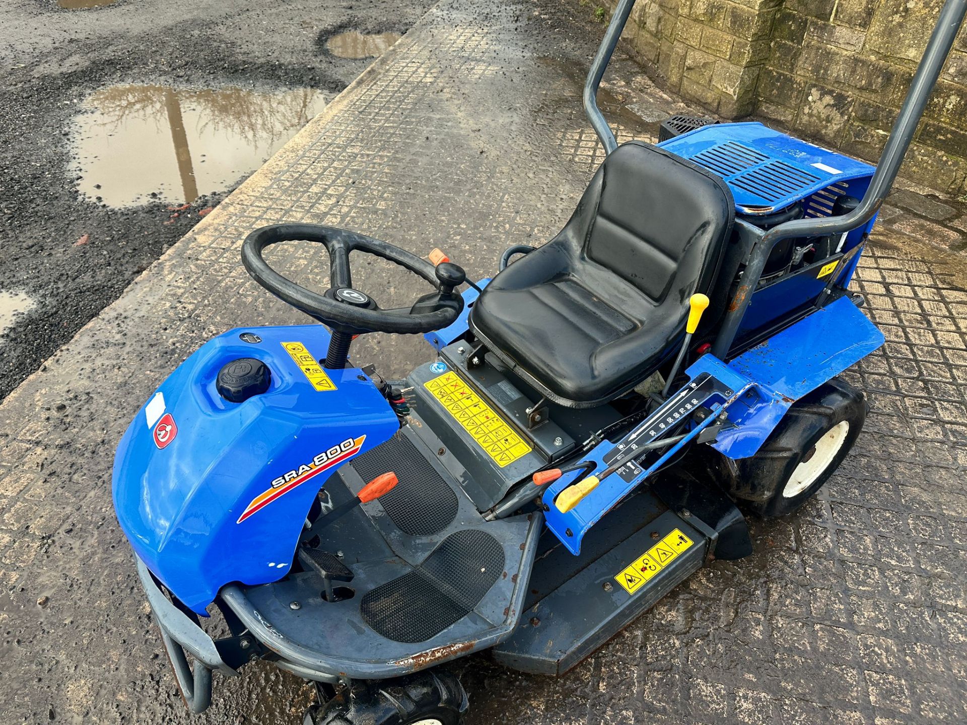 2015 ISEKI SRA800 RIDE ON BANK/SLOPE MOWER *PLUS VAT* - Image 2 of 12