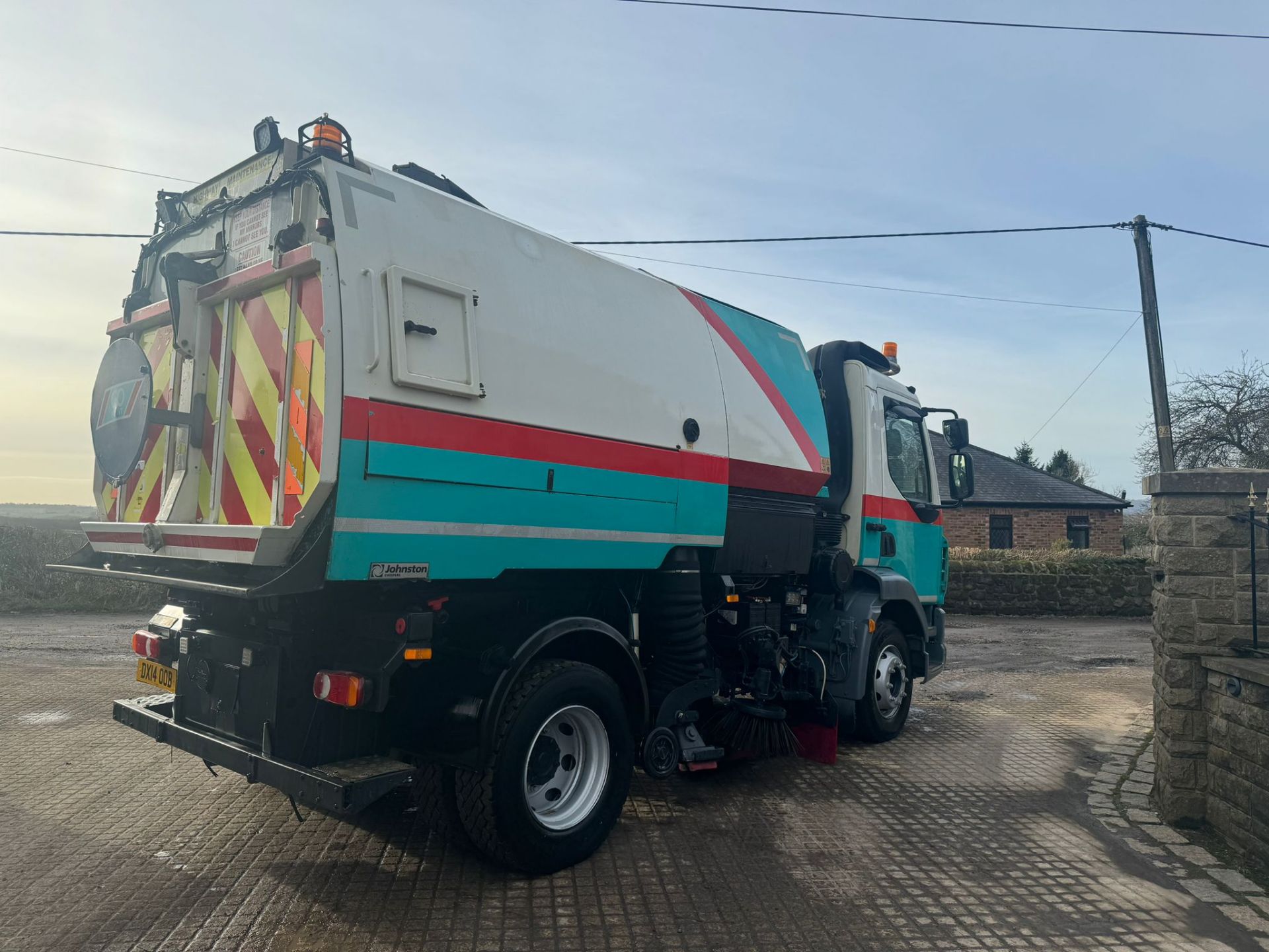 2014 DAF LF 220 FA VT651 Johnston ROAD SWEEPER EURO 6 TWIN SWEEP *PLUS VAT* - Image 12 of 16