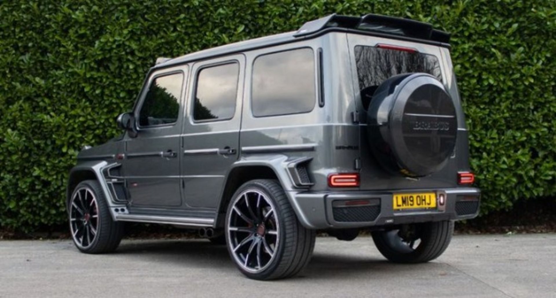 MERCEDES G63 BRABUS WIDE-STAR 800 STYLING GREY WITH BLACK LEATHER INTERIOR - Image 3 of 27