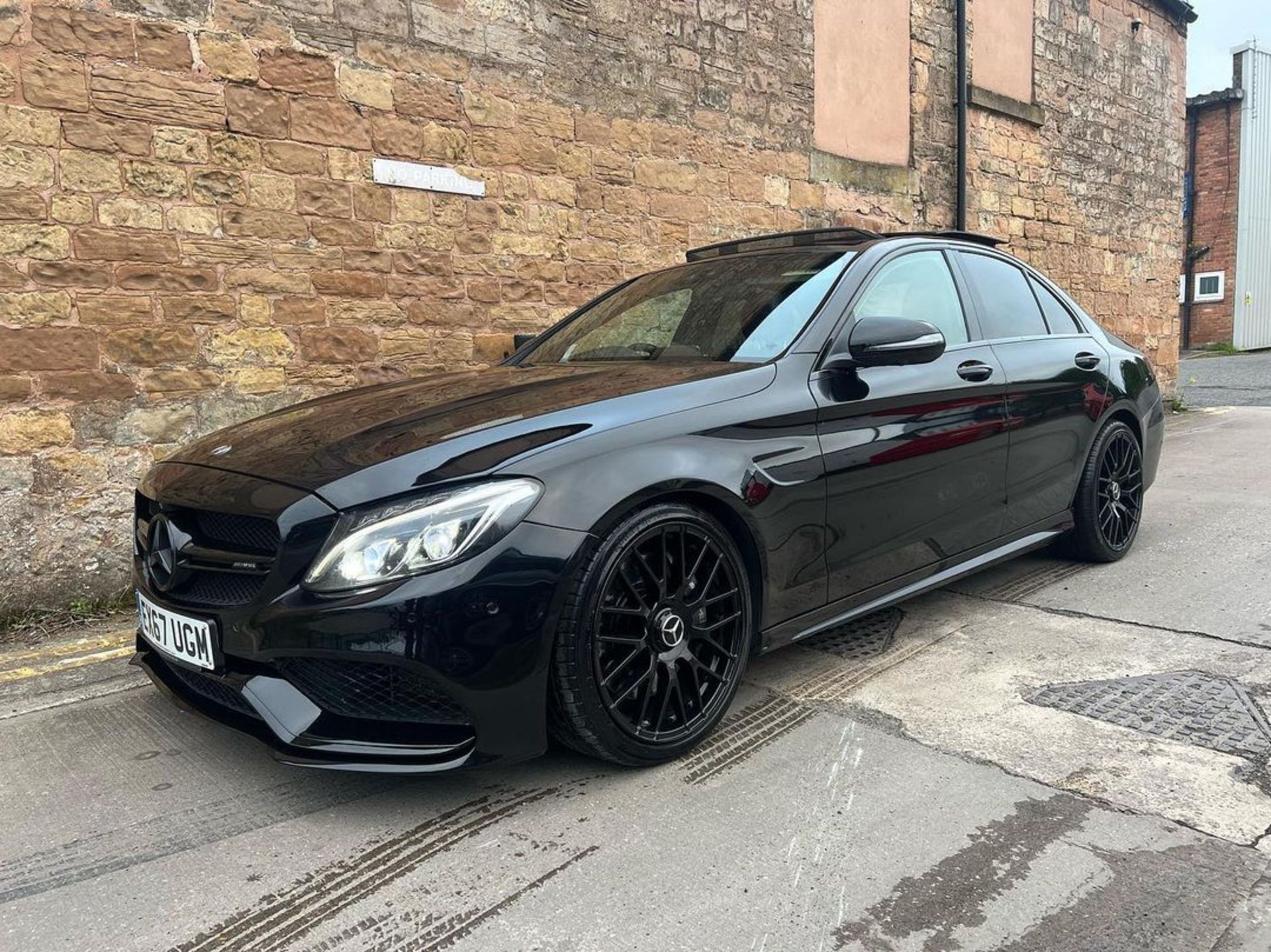 2017 MERCEDES-BENZ AMG C63 PREMIUM AUTO BLACK SALOON *NO VAT* - Image 3 of 11