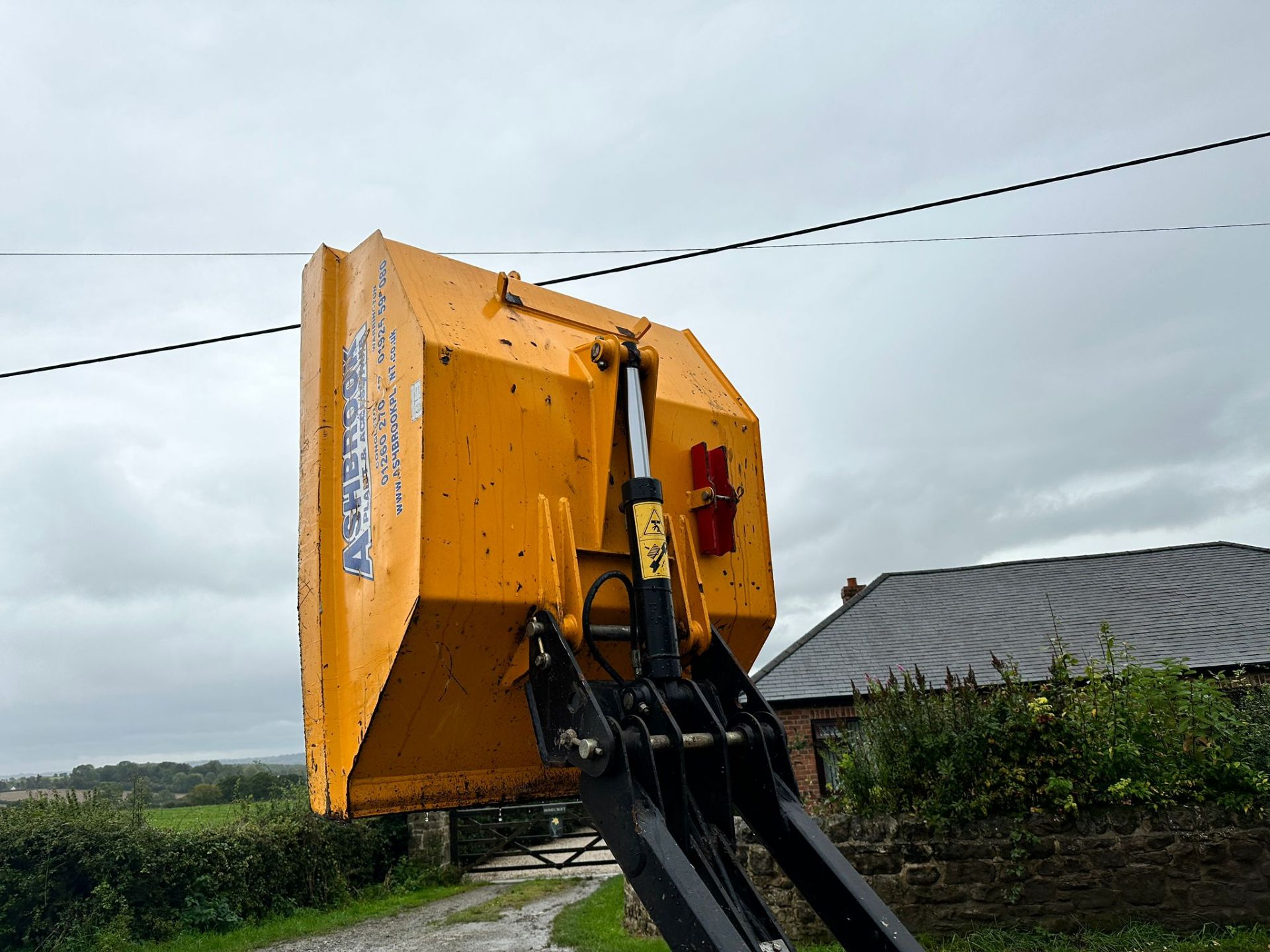 2017 JCB 1THT 1 TON HIGH TIP DUMPER *PLUS VAT* - Image 5 of 18