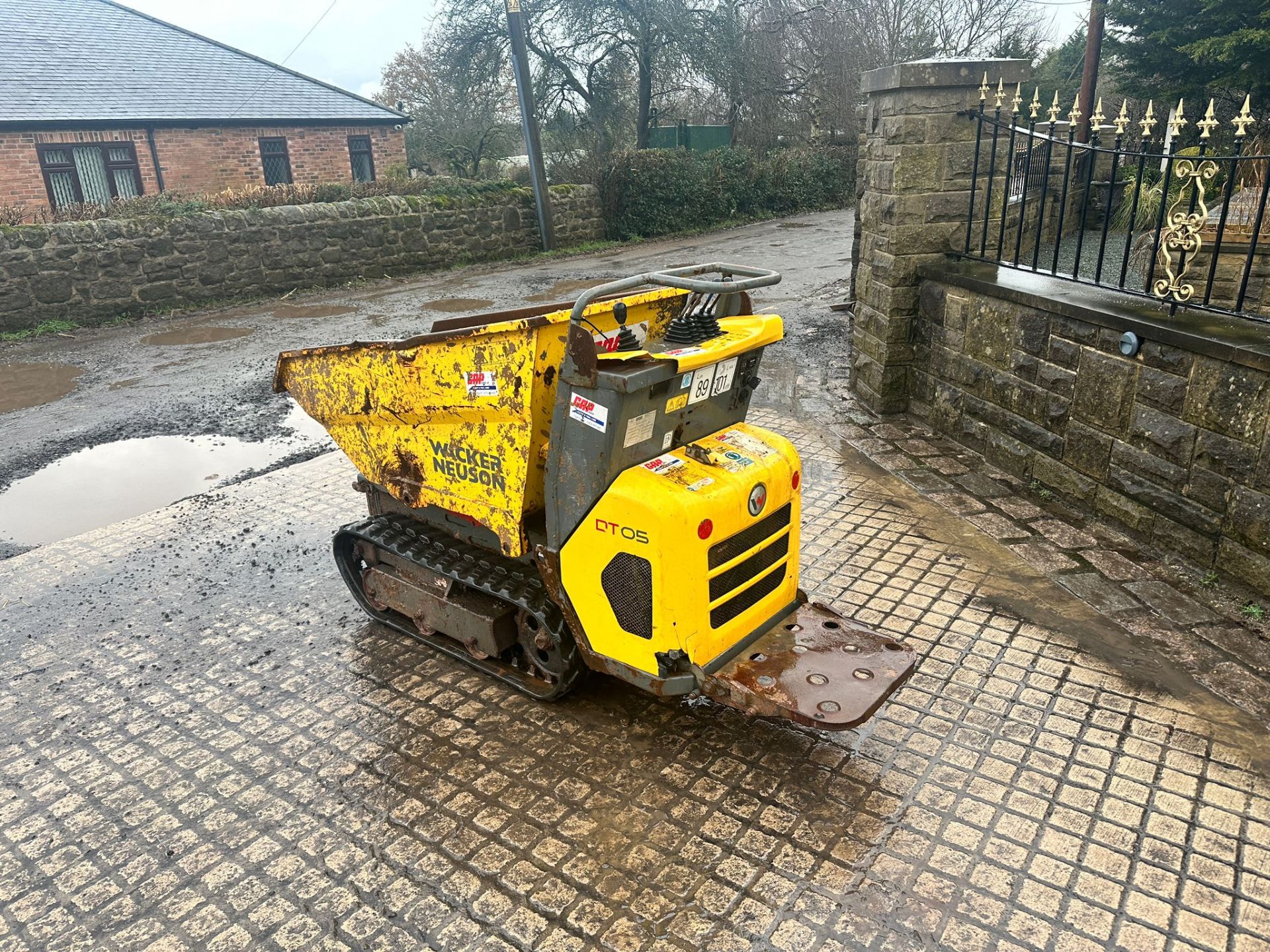 2016 WACKER NEUSON DT05D 500KG DIESEL TRACKED PEDESTRIAN DUMPER *PLUS VAT* - Image 6 of 11