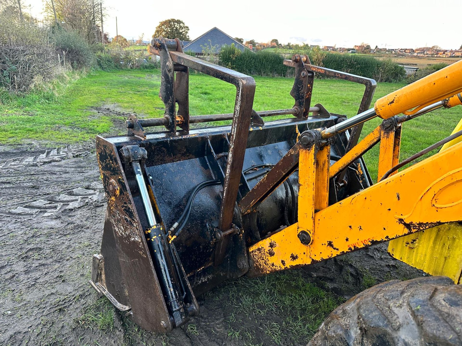 JCB 3CX SITEMASTER PLUS TURBO 4WD POWERSHIFT FRONT LOADER BACKHOE *PLUS VAT* - Image 28 of 28