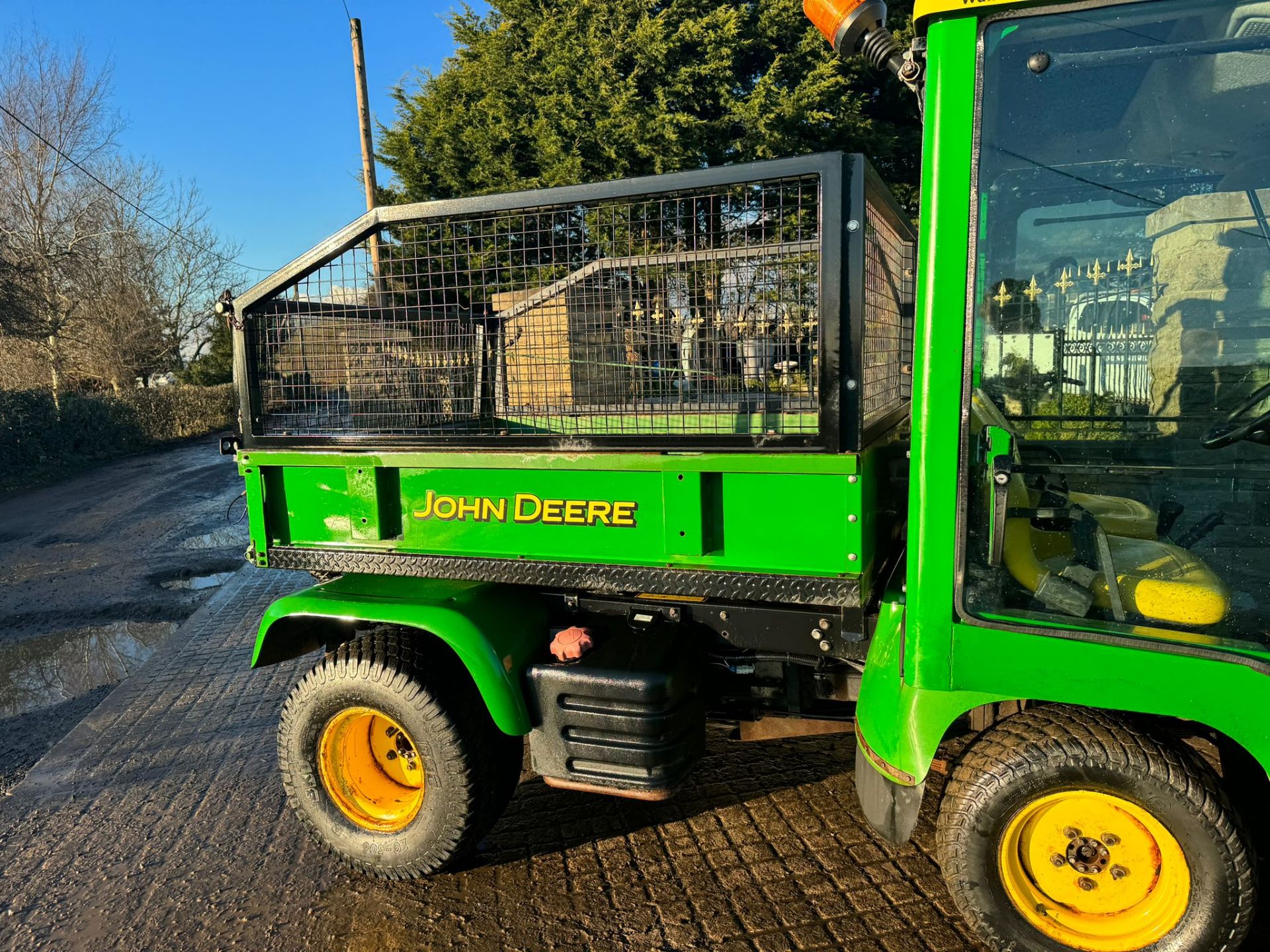 2014 JOHN DEERE 2030A 4WD PRO GATOR *PLUS VAT* - Image 3 of 19