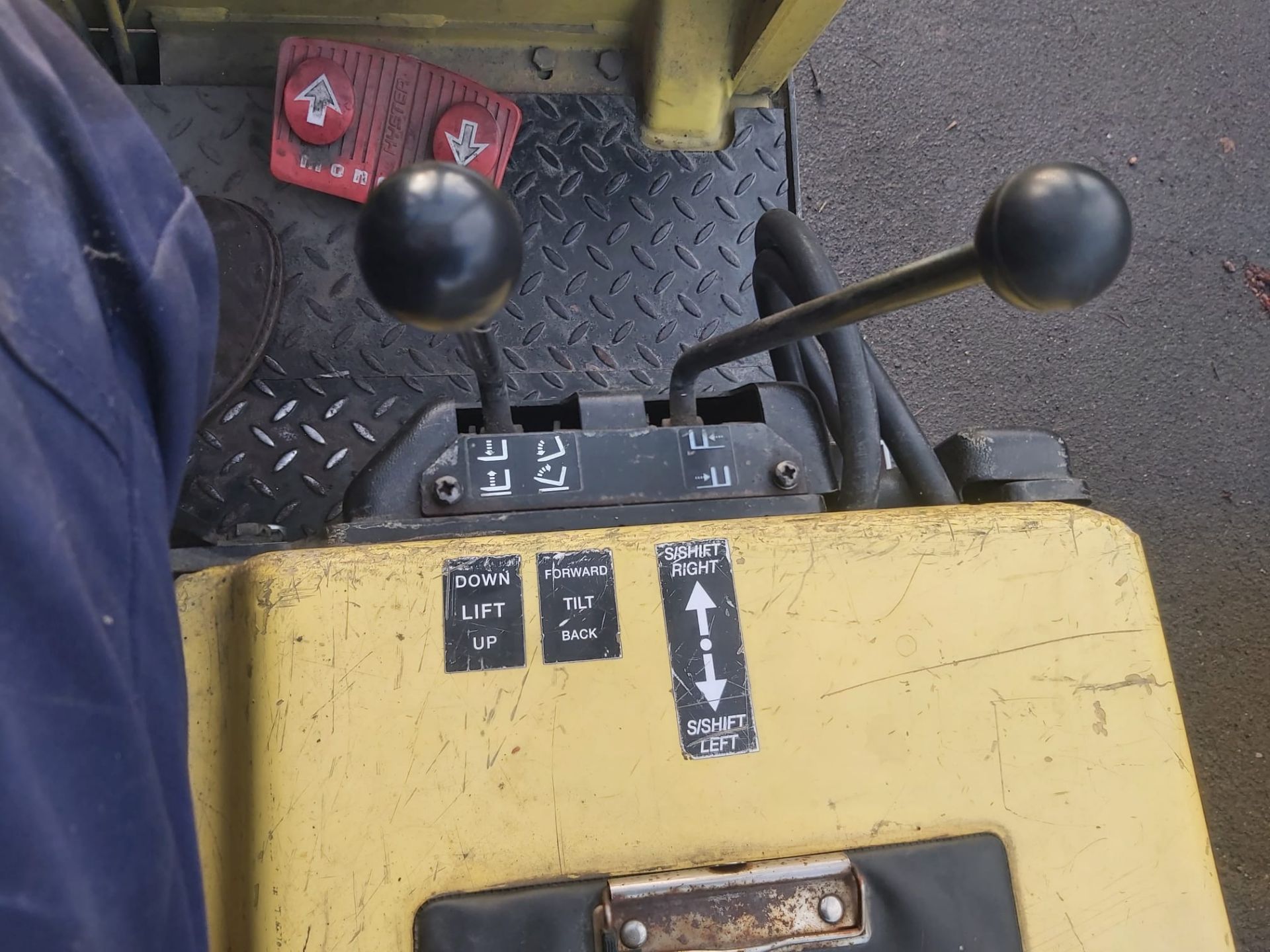 HYSTER 2T Forklift Electric *PLUS VAT* - Image 8 of 13