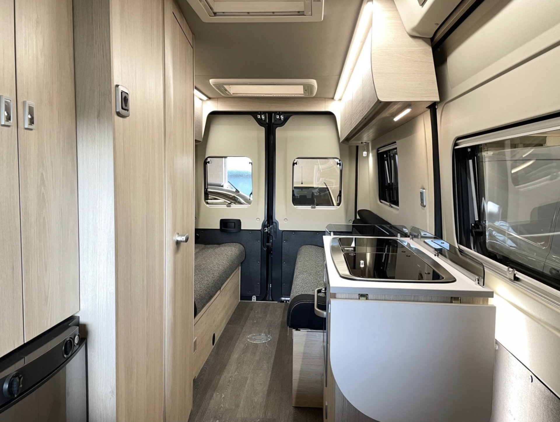 2021 FIAT AUTO-TRAIL EXPEDITION 66 BLACK MOTORHOME CAMPER UNDER 6K MILES! *NO VAT* - Image 20 of 31