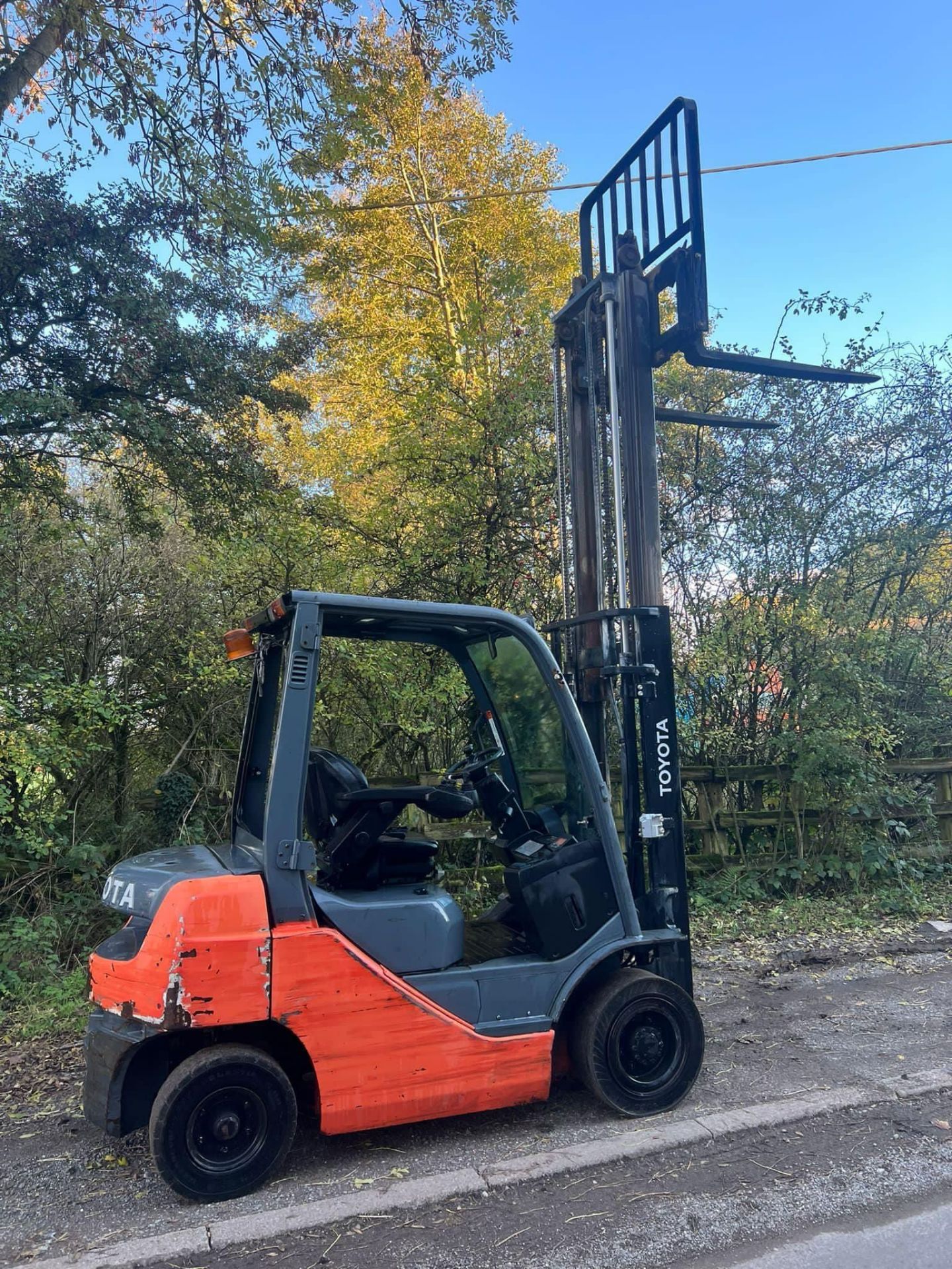 2011 TOYOTA 2 TON DIESEL FORKLIFT *PLUS VAT* - Image 4 of 7