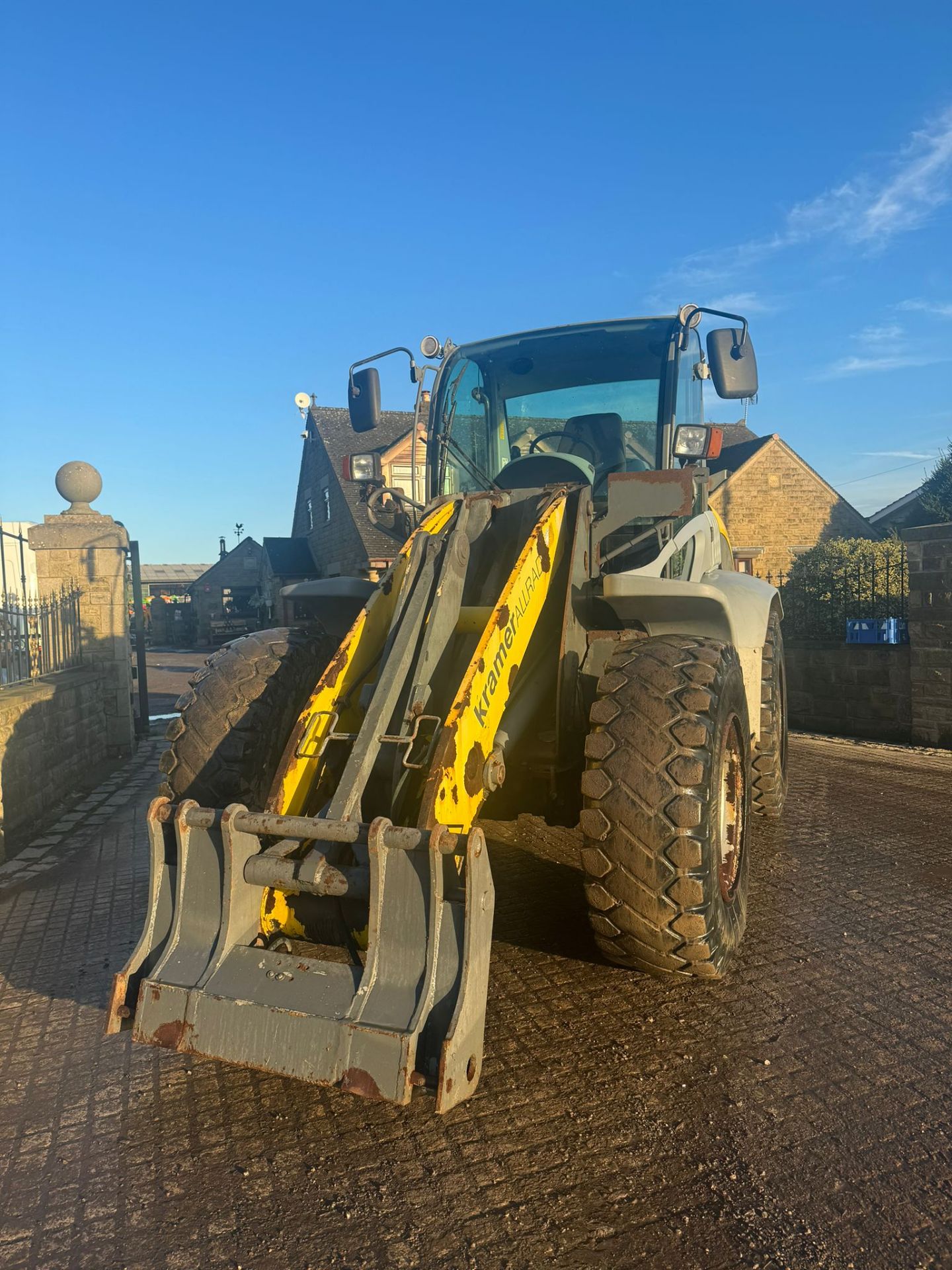 2009 KRAMER ALLRAD 880 LOADING SHOVEL *PLUS VAT* - Image 7 of 9