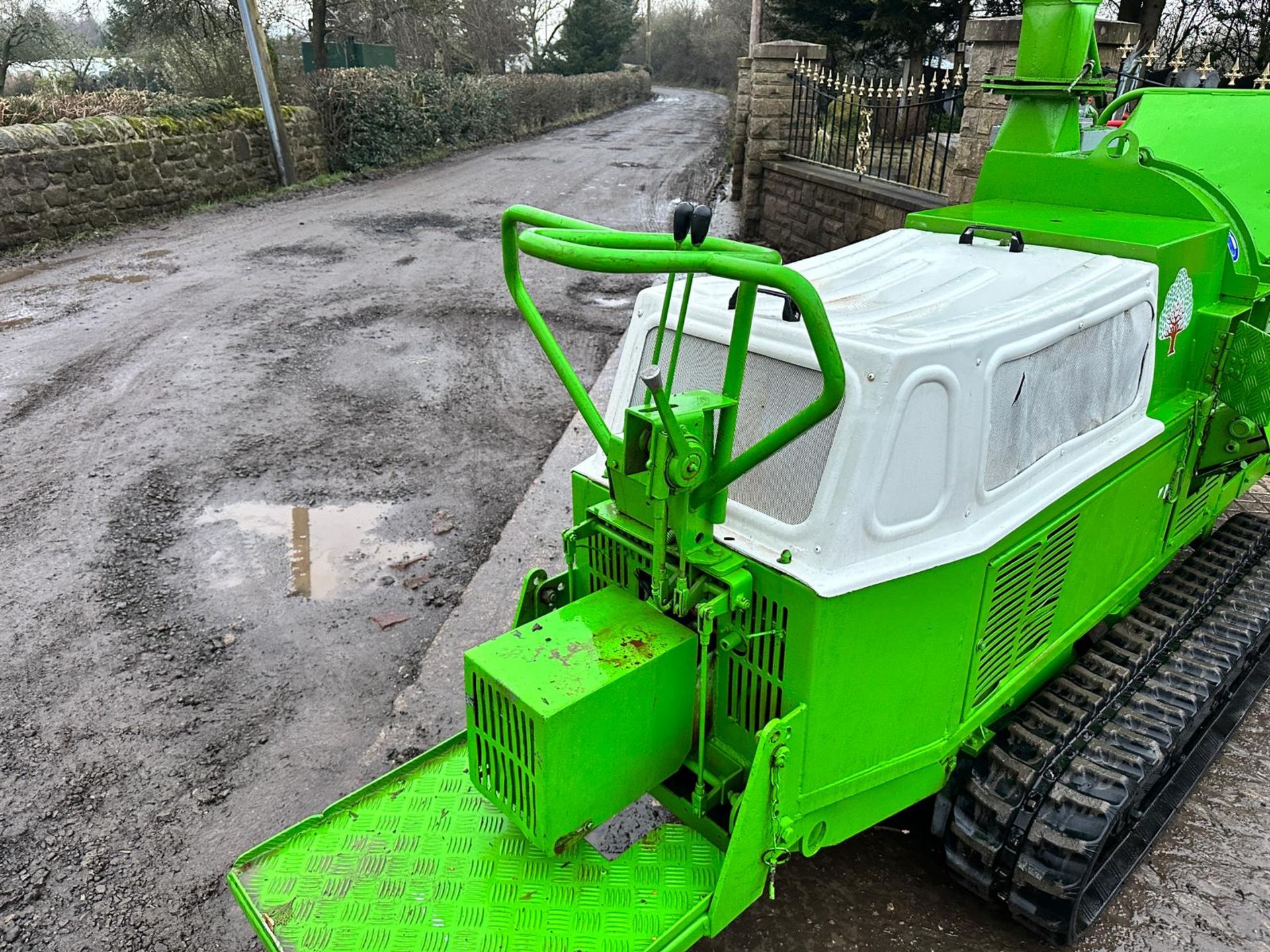 2009 GREENMECH SAFE TRACK STC19-28MT50 11Ó SLOPE/BANK TRACKED WOOD CHIPPER *PLUS VAT* - Image 11 of 19