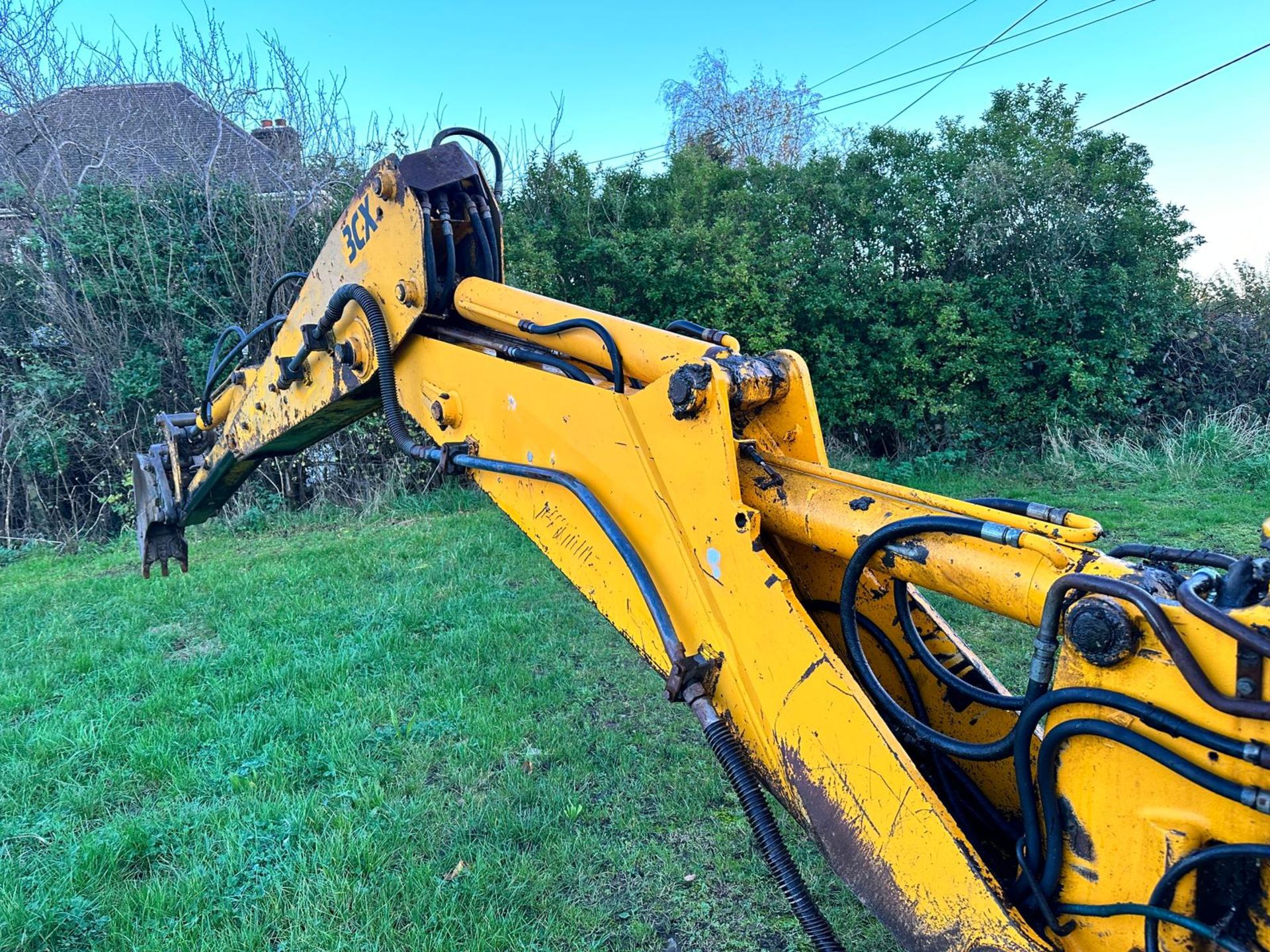 JCB 3CX SITEMASTER PLUS TURBO 4WD POWERSHIFT FRONT LOADER BACKHOE *PLUS VAT* - Image 20 of 28