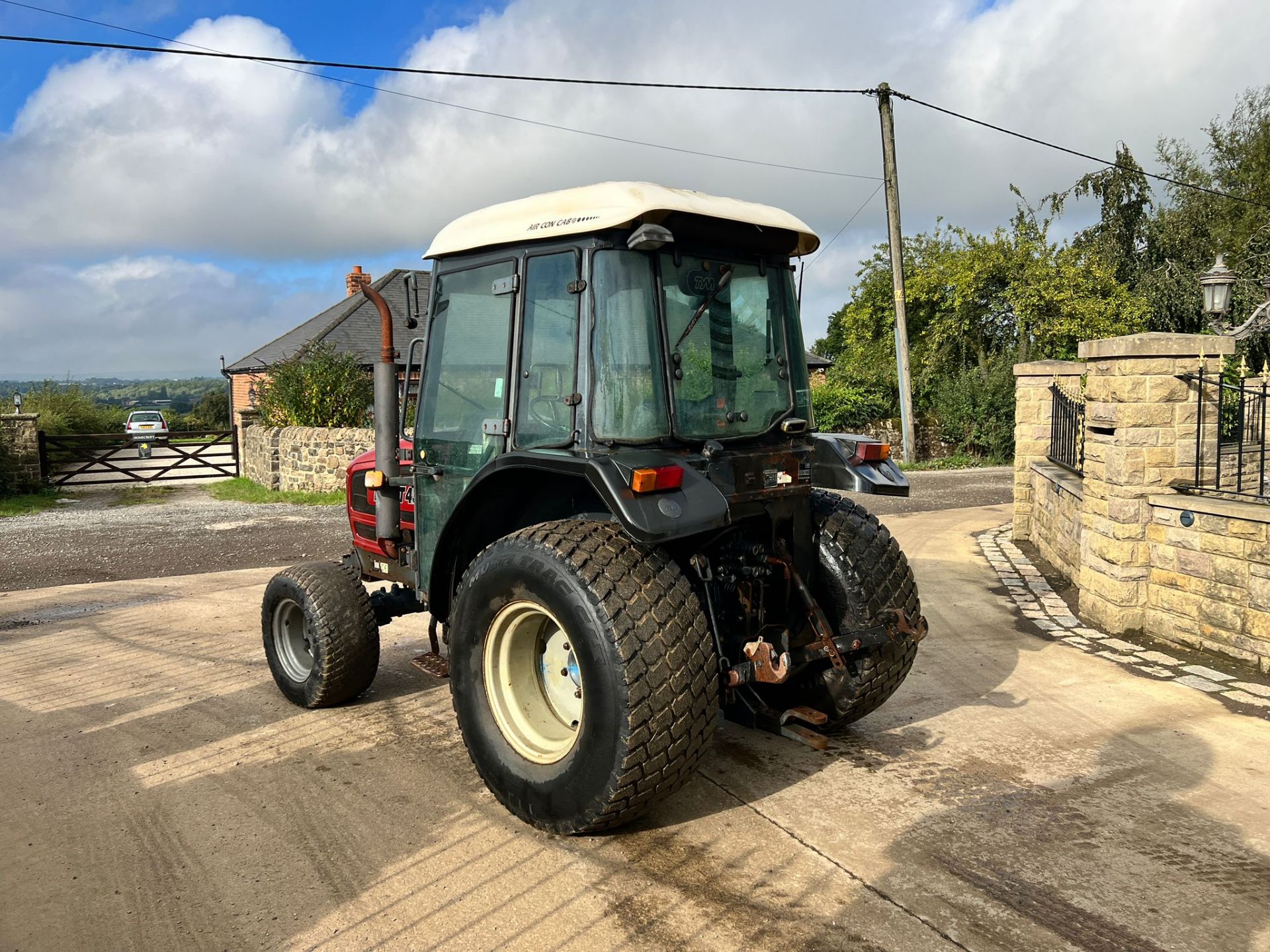TYM T431 43HP 4WD Compact Tractor *PLUS VAT* - Image 5 of 17