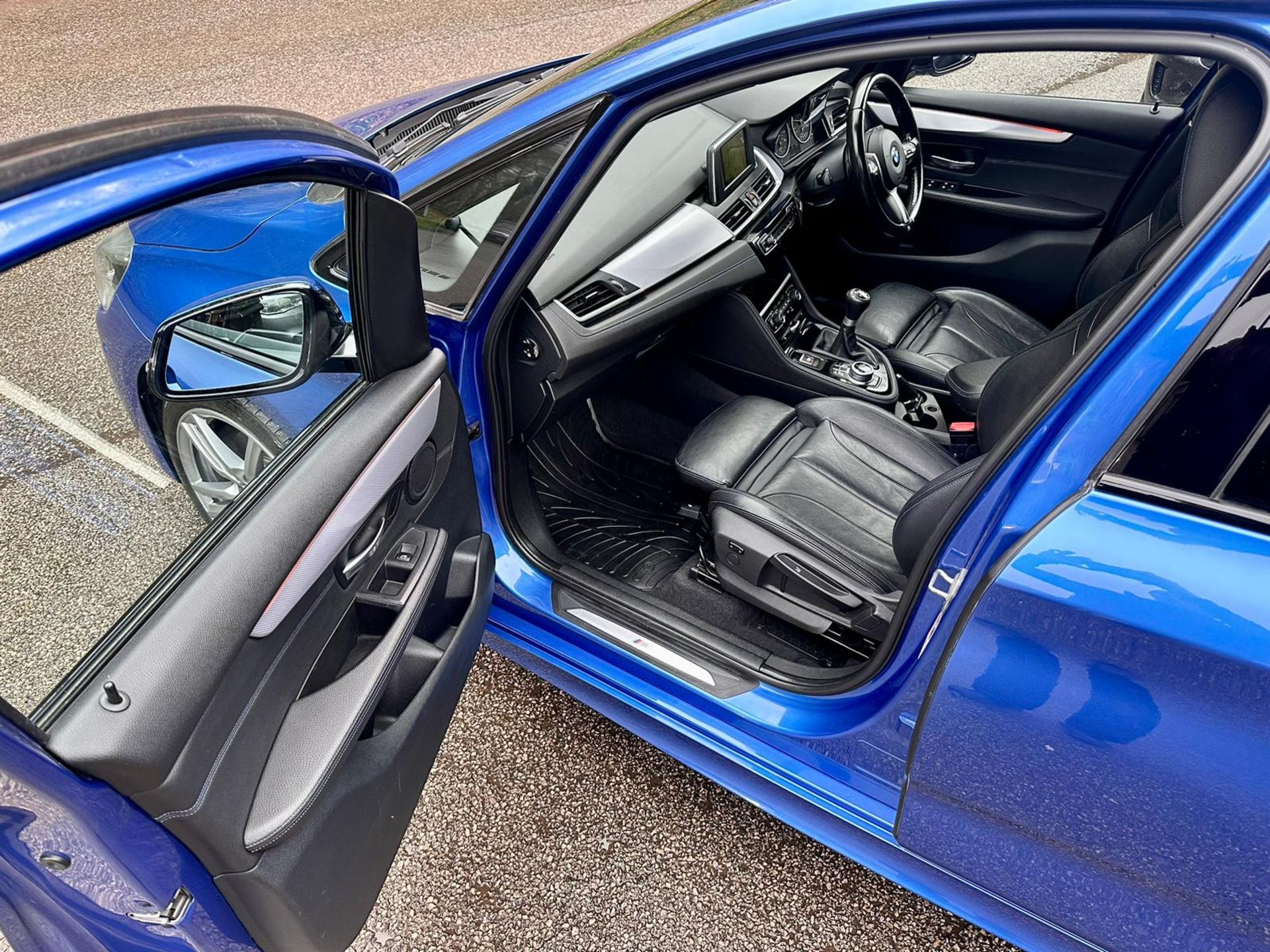 2017 BMW 218D M SPORT BLUE MPV *NO VAT* - Image 22 of 27