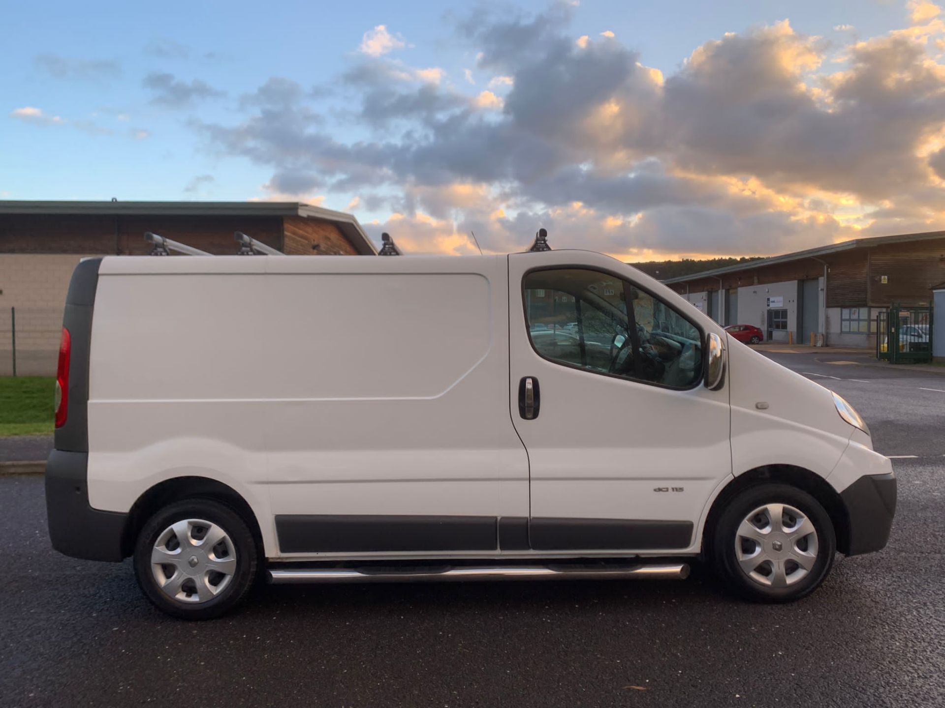 2011/61 REG RENAULT TRAFIC SL29 DCI 115 2.0 DIESEL WHITE PANEL VAN, SHOWING 1 FORMER KEEPER *NO VAT* - Image 8 of 25