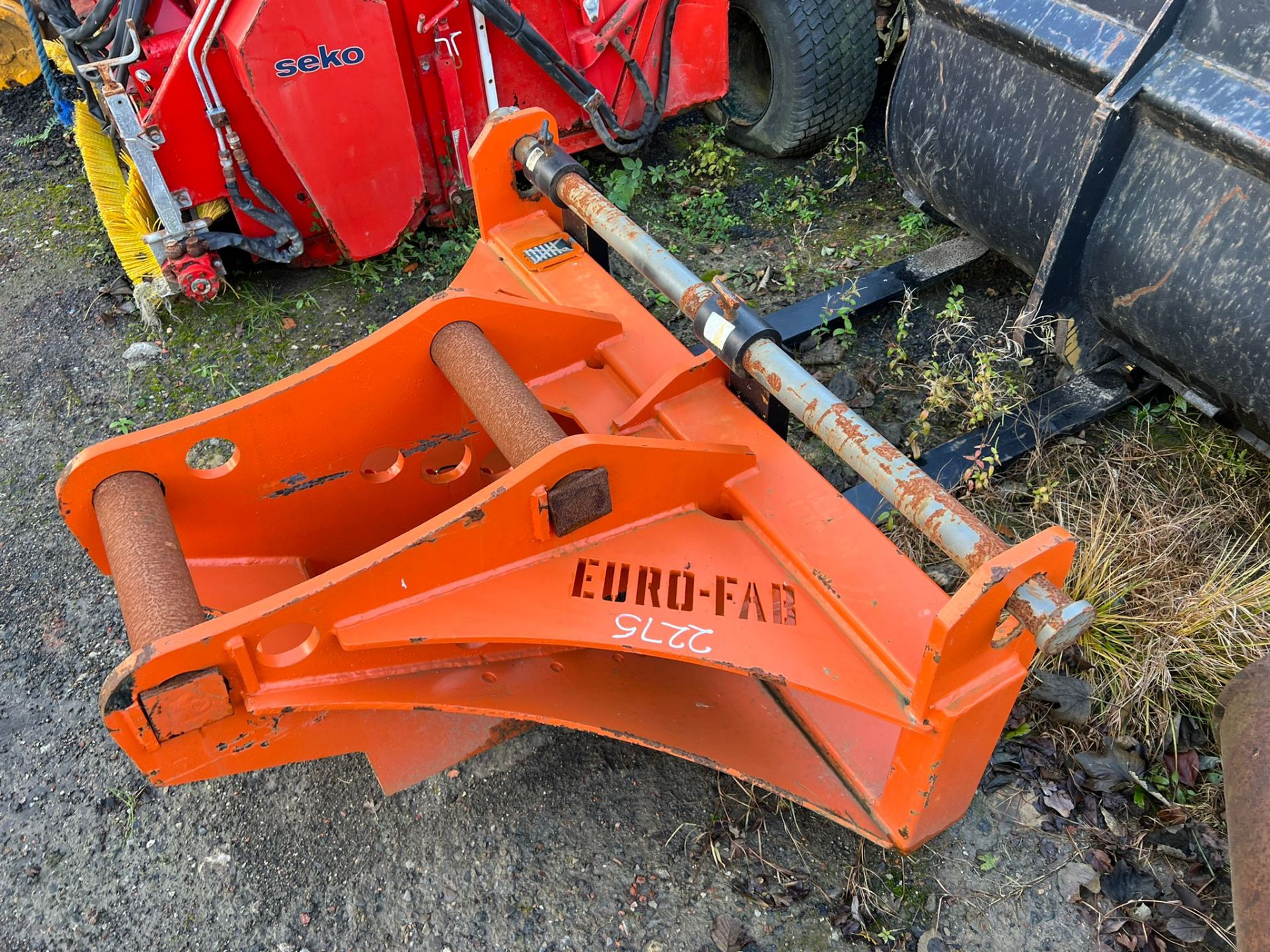 NEW AND UNUSED EURO FAB PALLET FORKS, SUITABLE FOR 13-20 TON EXCAVATOR, FORKS ARE INCLUDED *PLUS VAT - Bild 2 aus 4