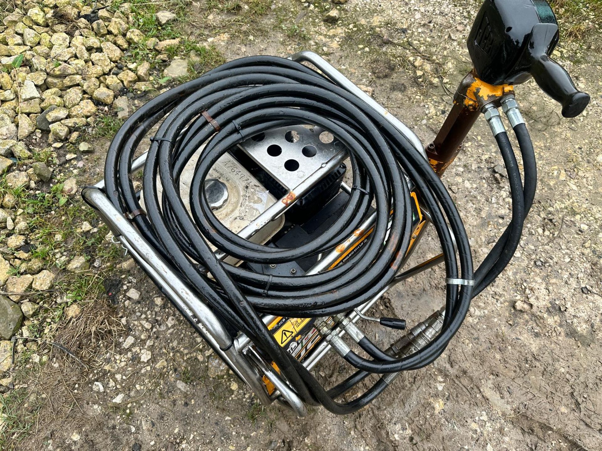 2016 JCB BEAVER HYDRAULIC POWER PACK WITH HOSES AND BREAKER *PLUS VAT* - Image 9 of 11