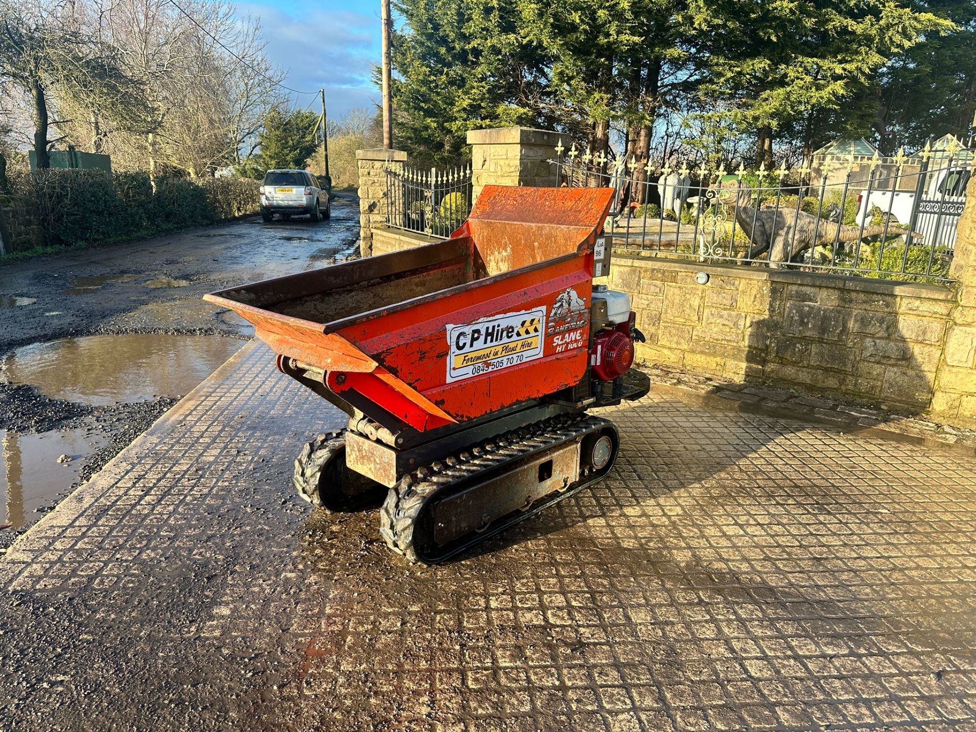 2017 SLANETRAC HT1000 1 TON HIGH TIP TRACKED DUMPER *PLUS VAT* - Image 2 of 16