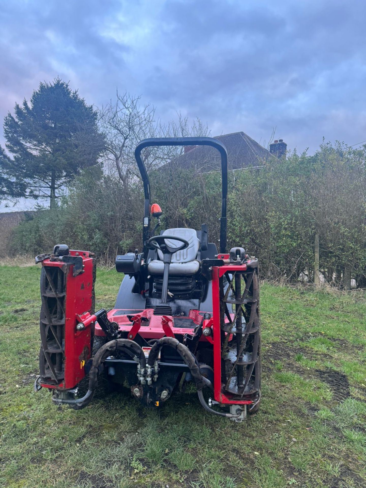 2012 Toro LT3340 Ride On Cylinder Mower *PLUS VAT* - Image 3 of 15