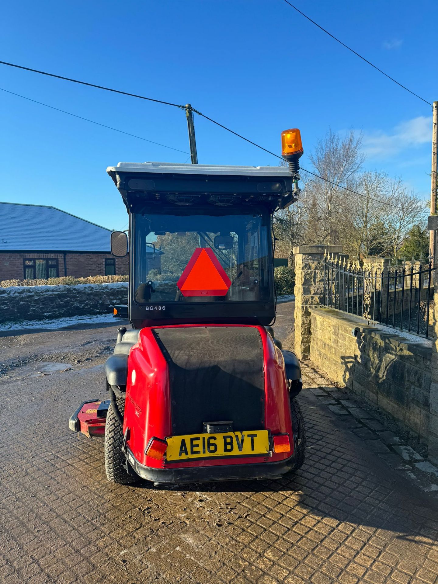 2016 Toro Groundmaster 360 Quad Steer Rotary Ride on Lawn Mower Bank Mower *PLUS VAT* - Image 10 of 17