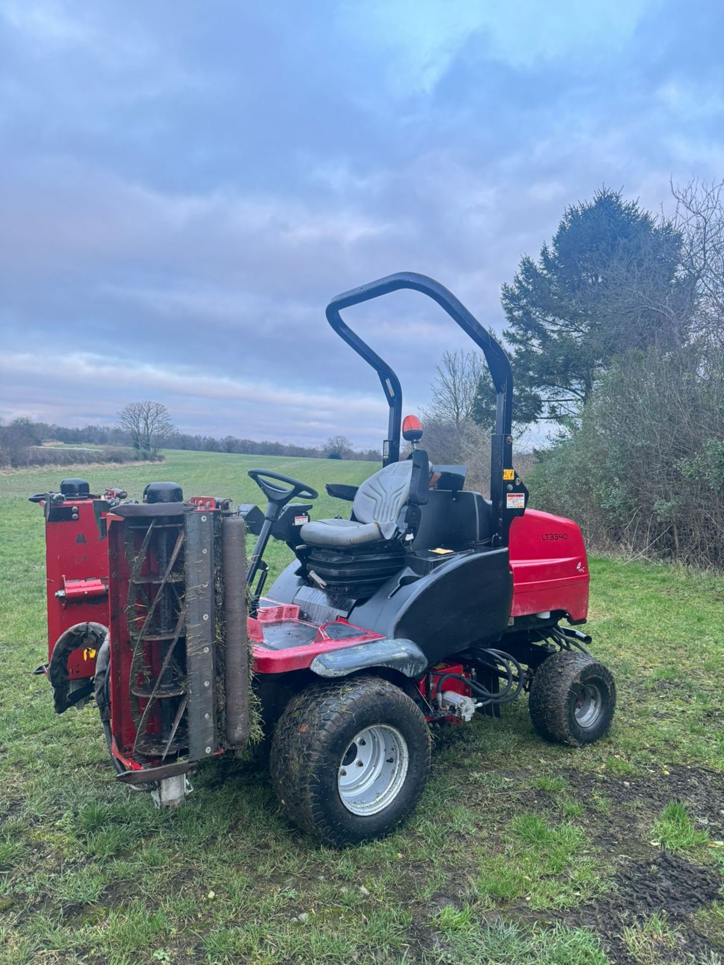 2012 Toro LT3340 Ride On Cylinder Mower *PLUS VAT* - Image 5 of 15