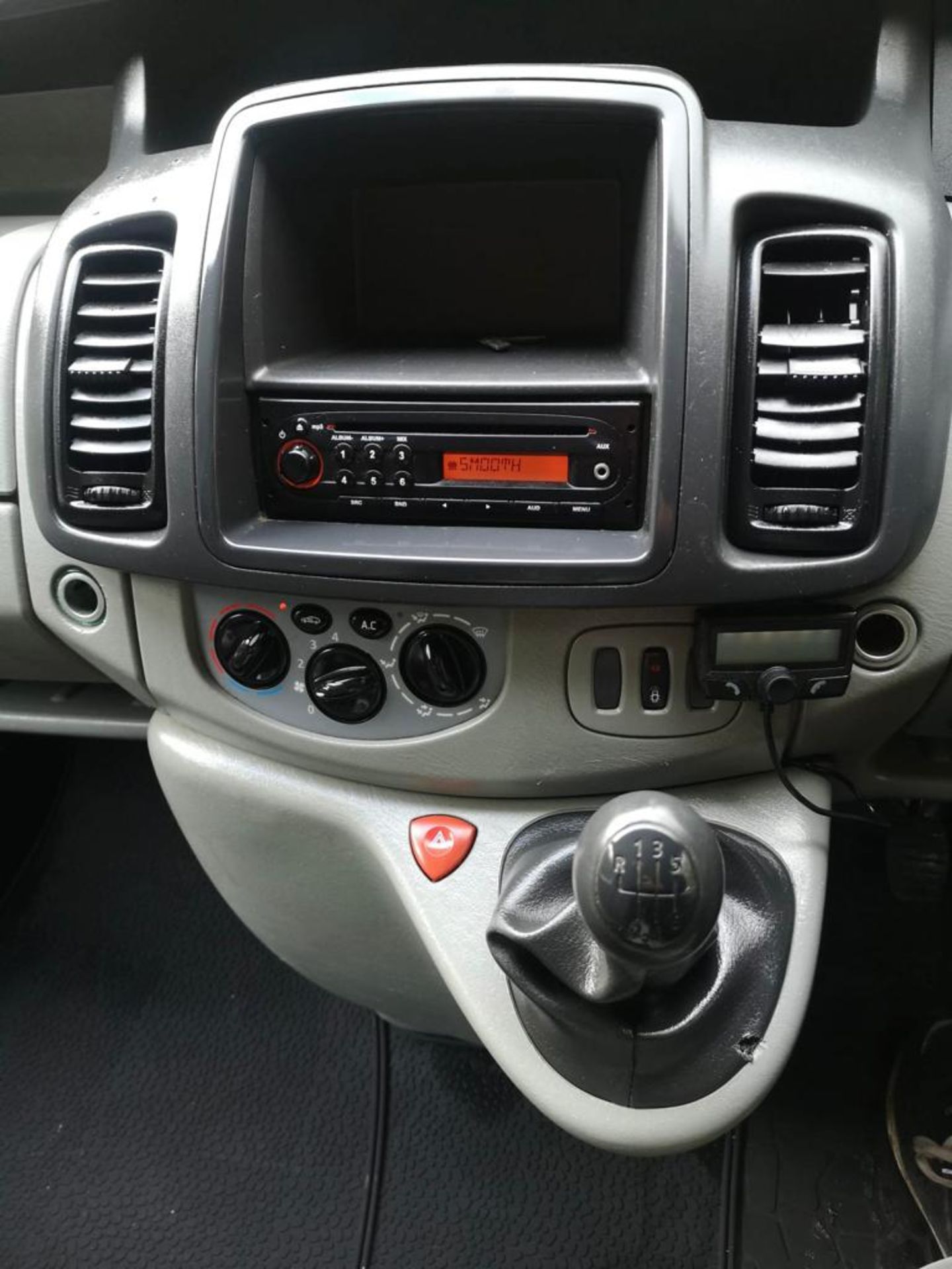 2012 VAUXHALL VIVARO 2900 CDTI ECOFLEX SWB WHITE PANEL VAN *NO VAT* - Image 12 of 13